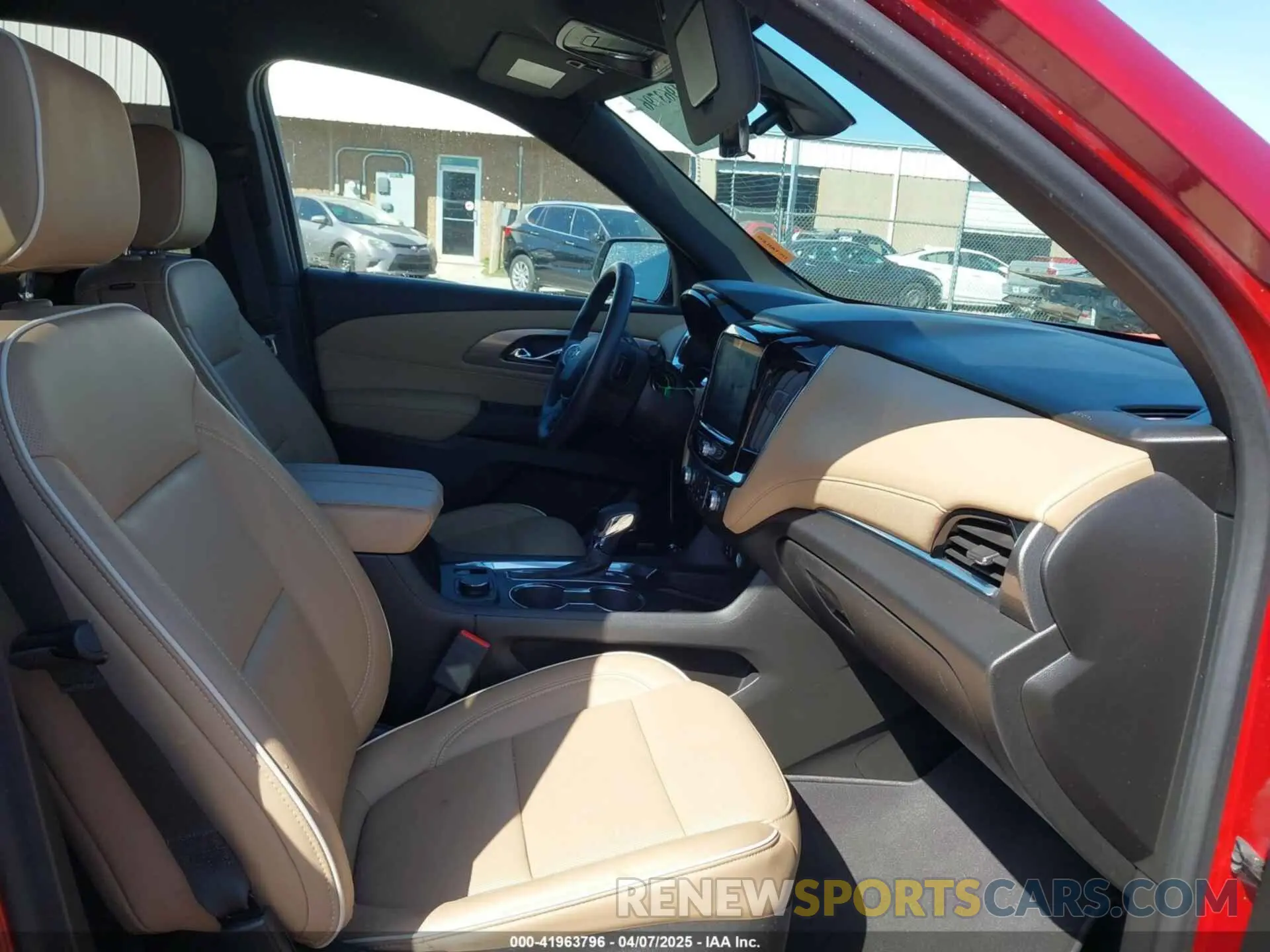 5 fotografías del automóvil dañado 1GNERKKW1PJ114299 CHEVROLET TRAVERSE 2023