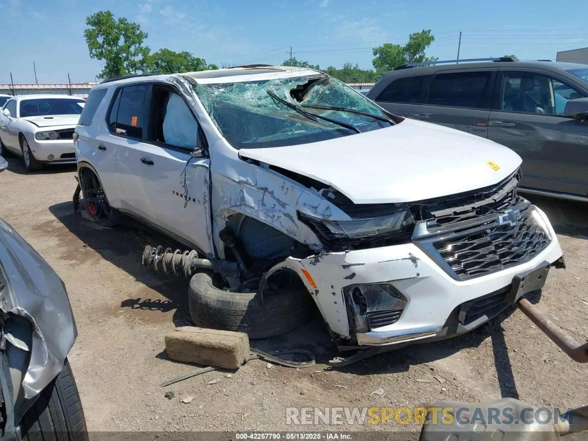 1 fotografías del automóvil dañado 1GNERKKW2PJ308520 CHEVROLET TRAVERSE 2023