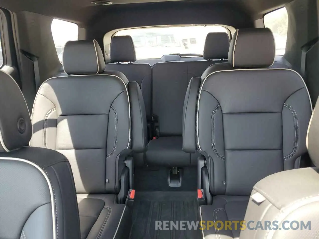 10 fotografías del automóvil dañado 1GNERKKW7PJ191520 CHEVROLET TRAVERSE 2023