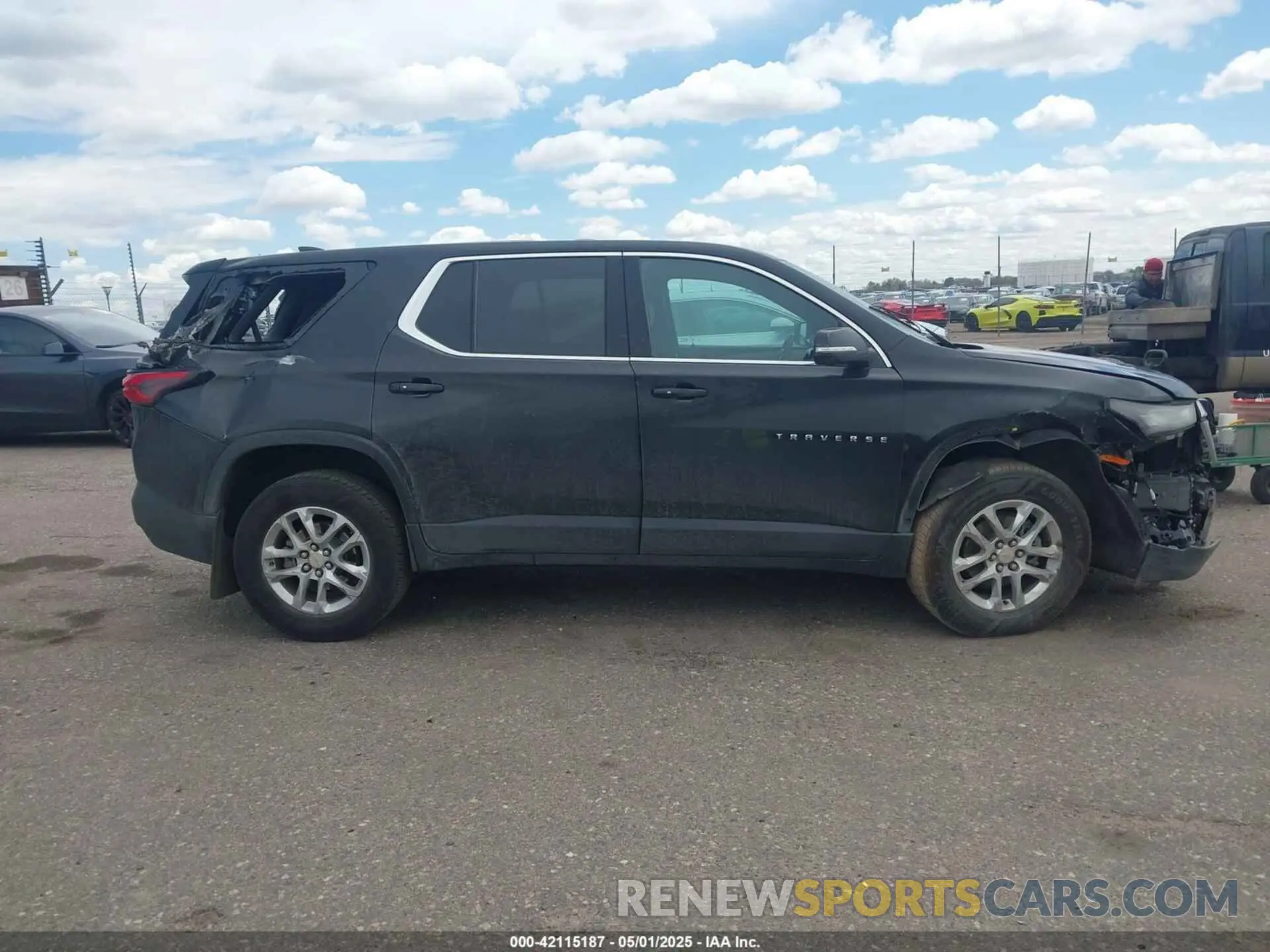13 fotografías del automóvil dañado 1GNERLKW7PJ242259 CHEVROLET TRAVERSE 2023