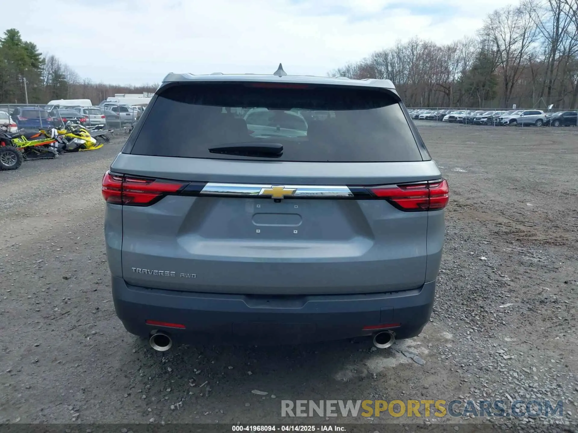 16 fotografías del automóvil dañado 1GNEVFKW2PJ332531 CHEVROLET TRAVERSE 2023