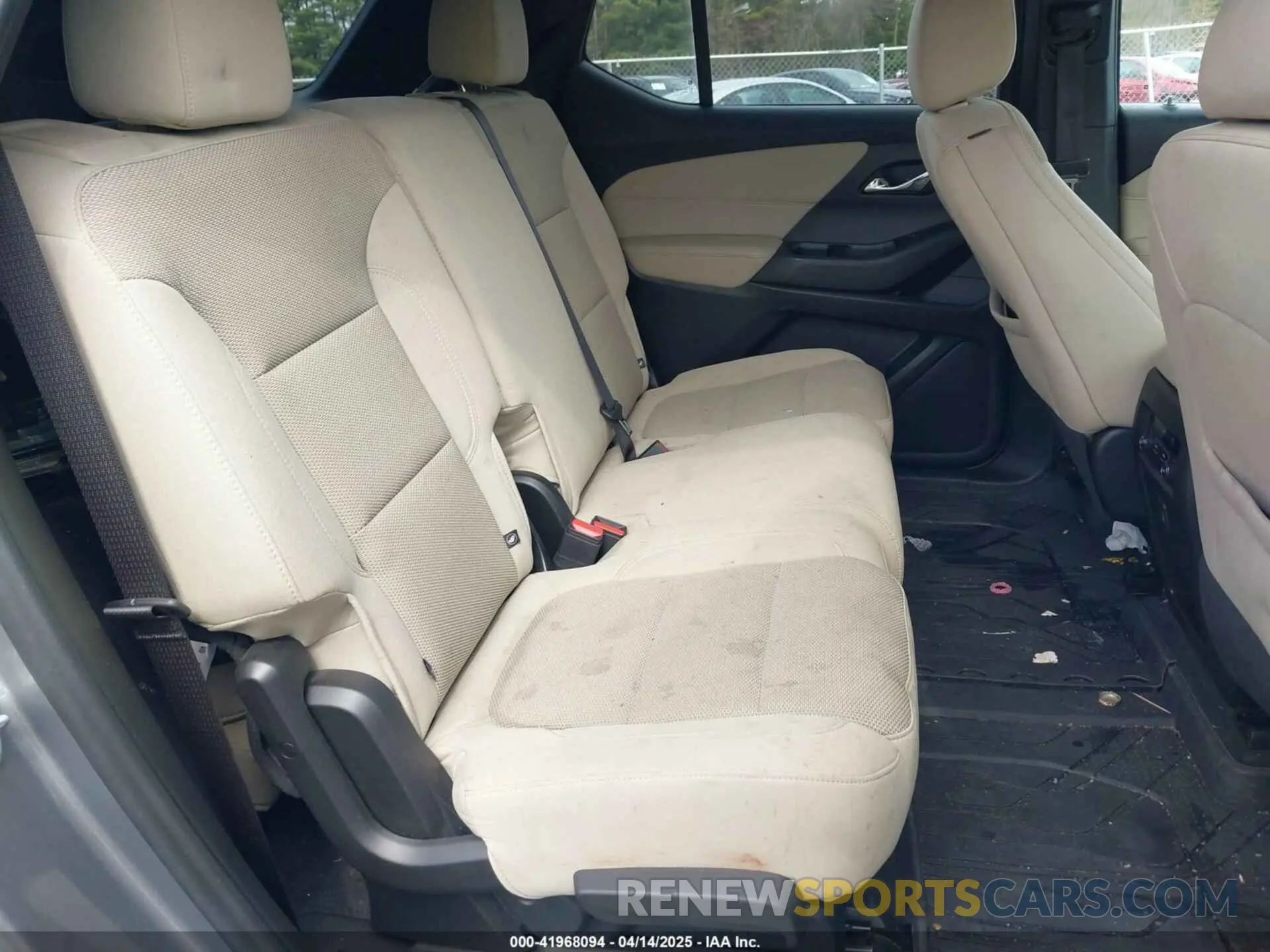 8 fotografías del automóvil dañado 1GNEVFKW2PJ332531 CHEVROLET TRAVERSE 2023