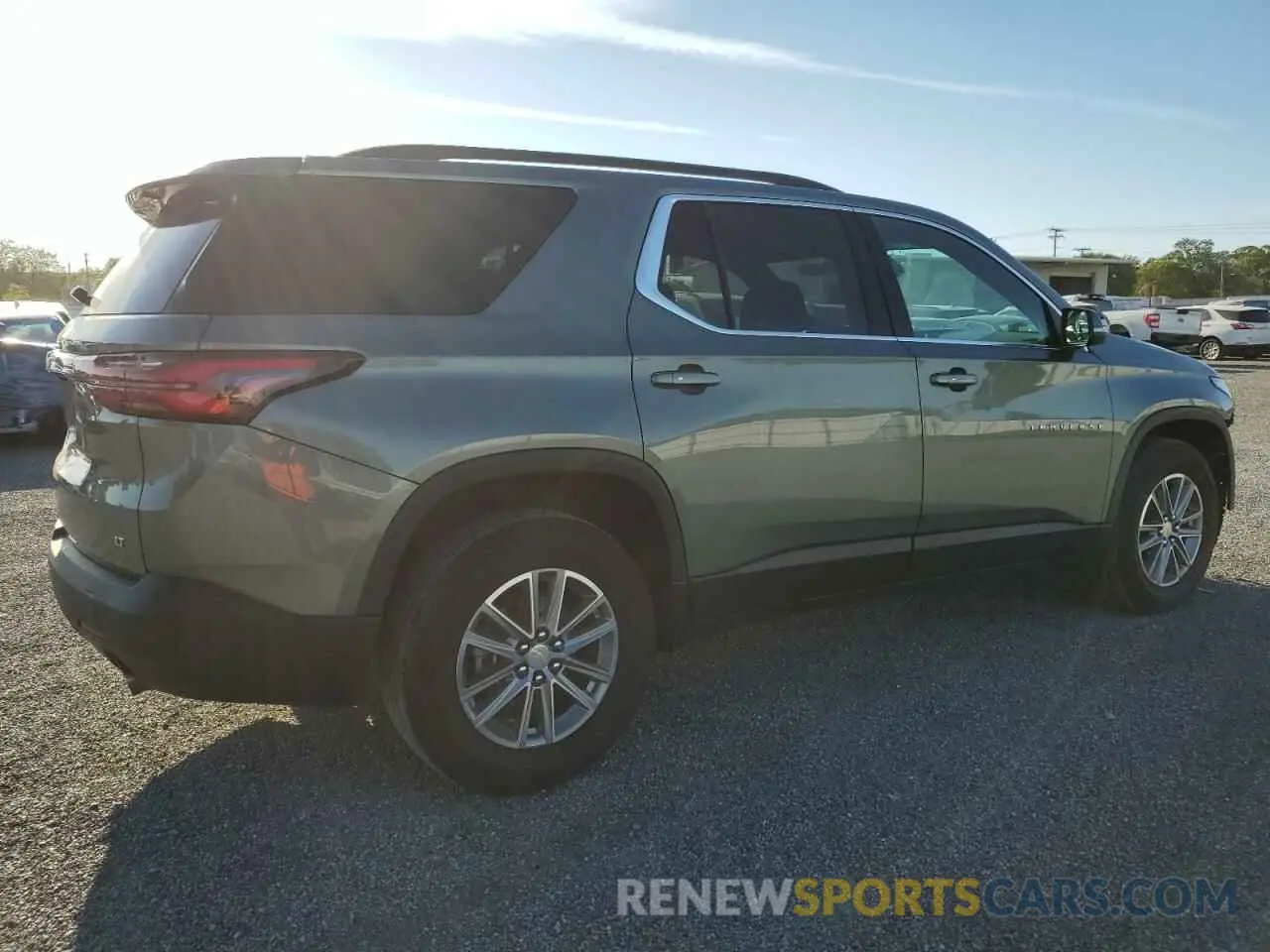 3 fotografías del automóvil dañado 1GNEVGKW3PJ147121 CHEVROLET TRAVERSE 2023