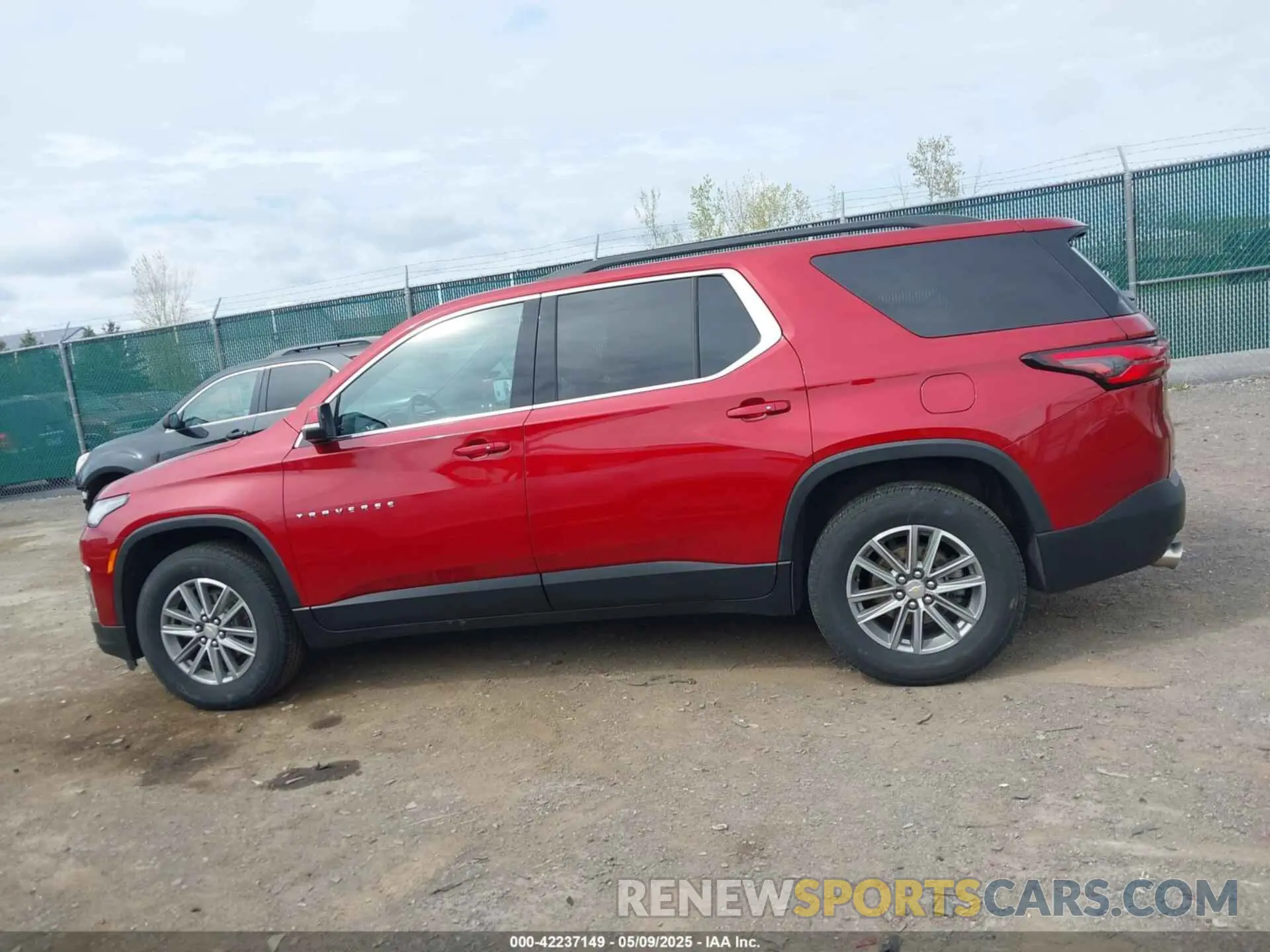 13 fotografías del automóvil dañado 1GNEVGKW4PJ277991 CHEVROLET TRAVERSE 2023