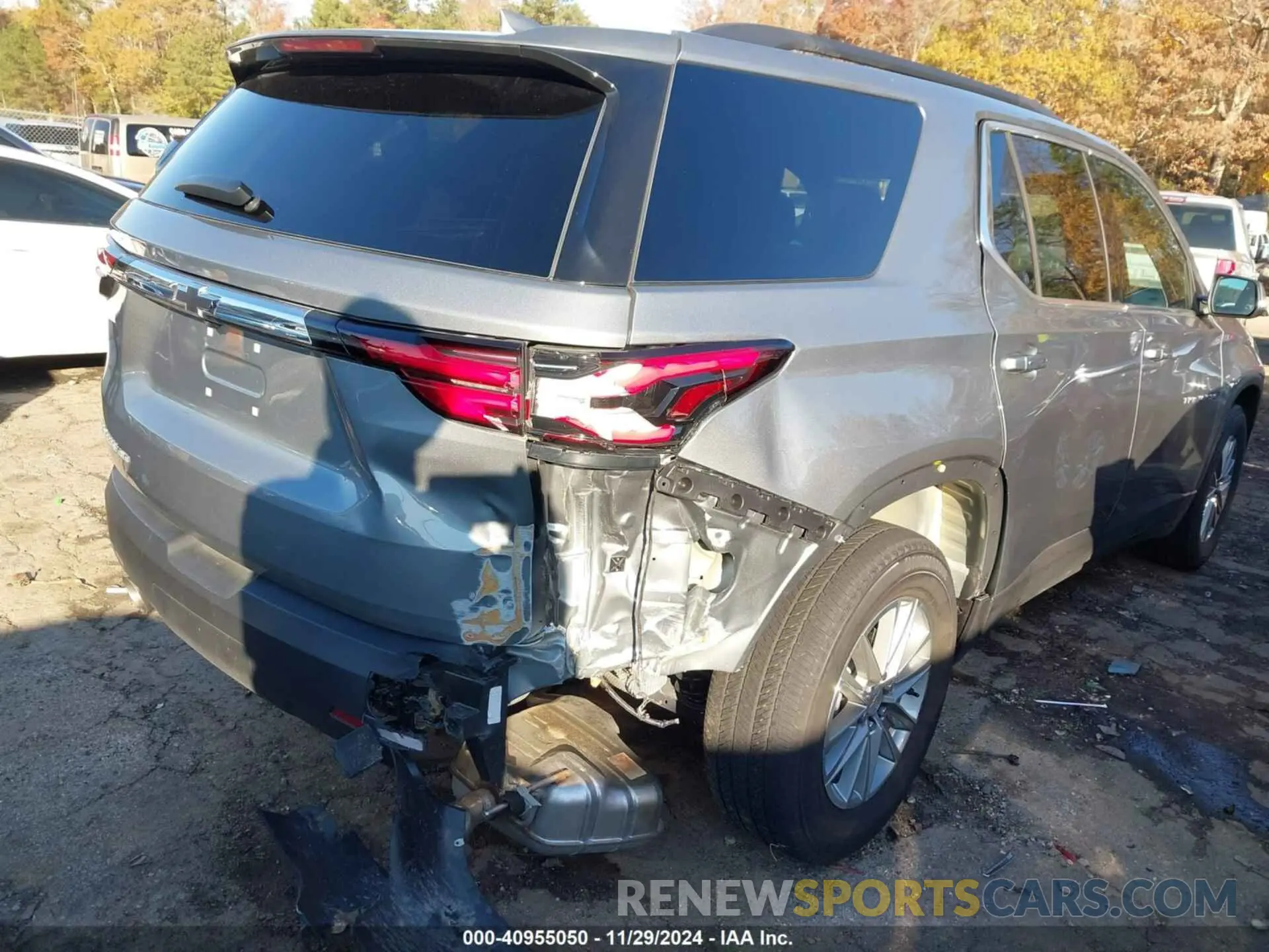 4 fotografías del automóvil dañado 1GNEVGKW5PJ324851 CHEVROLET TRAVERSE 2023