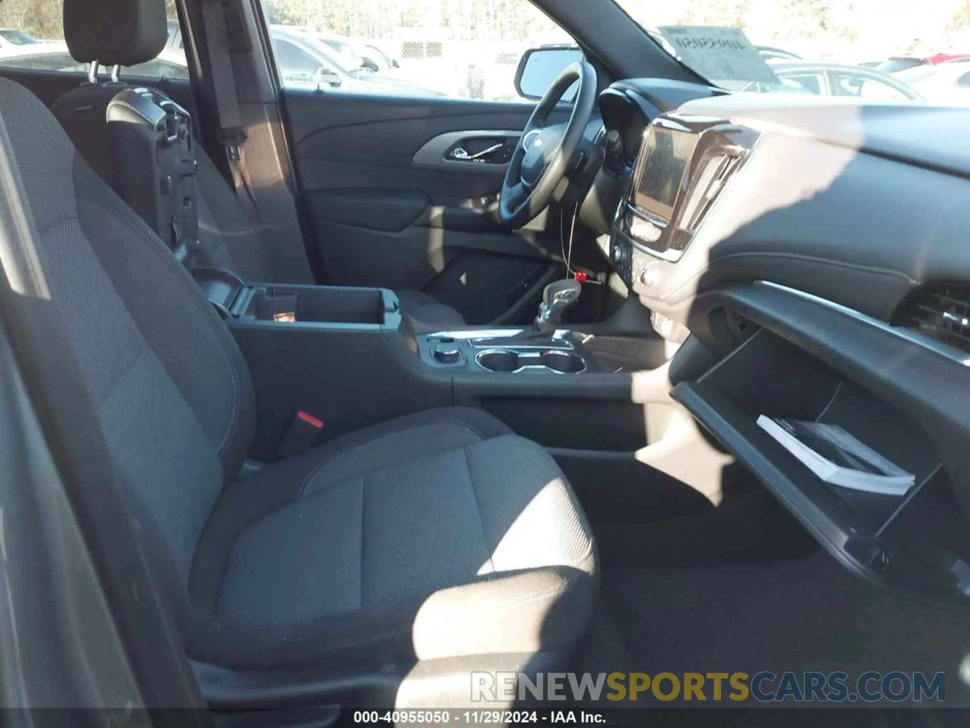 5 fotografías del automóvil dañado 1GNEVGKW5PJ324851 CHEVROLET TRAVERSE 2023