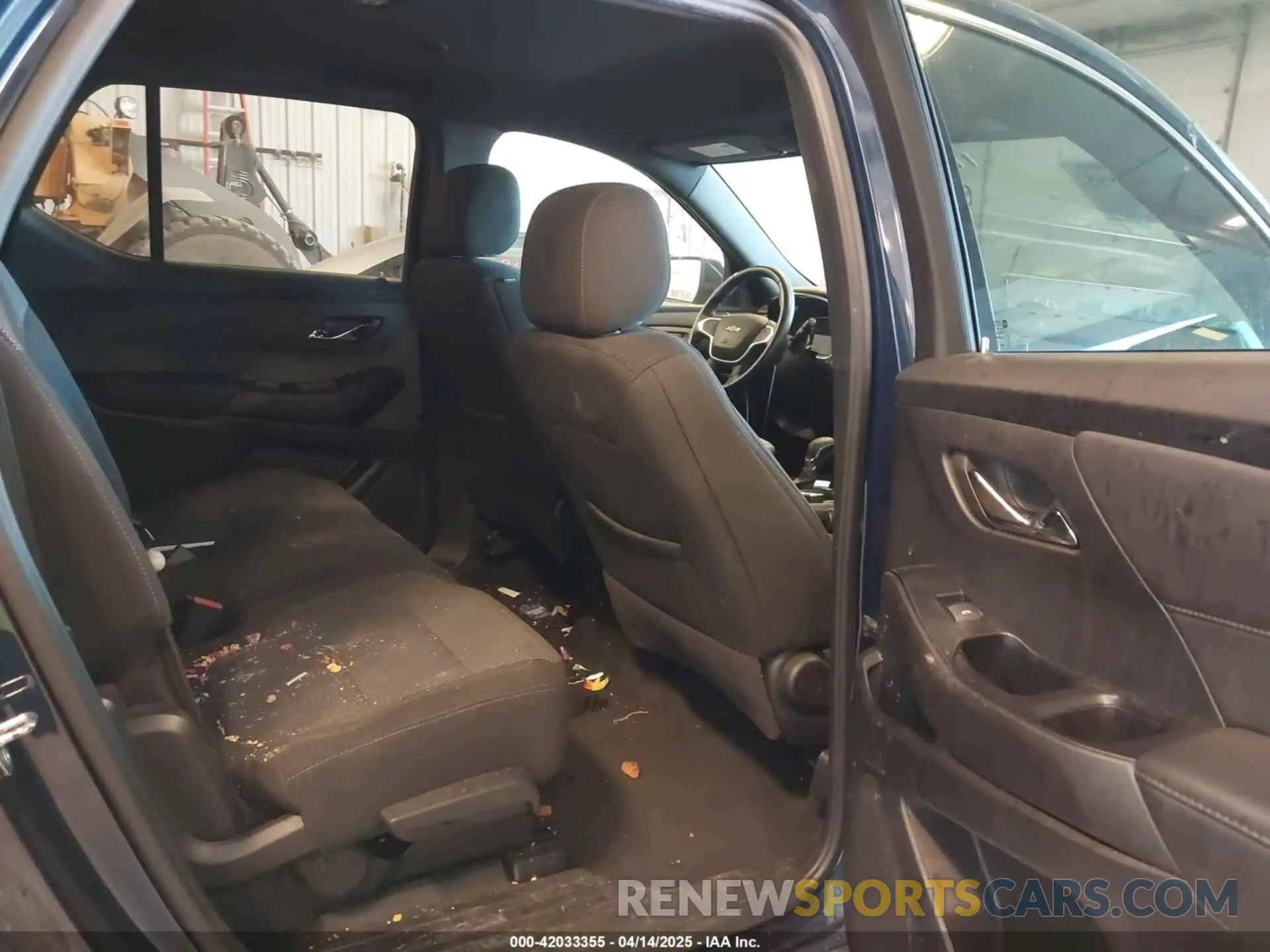 8 fotografías del automóvil dañado 1GNEVGKW7PJ132279 CHEVROLET TRAVERSE 2023