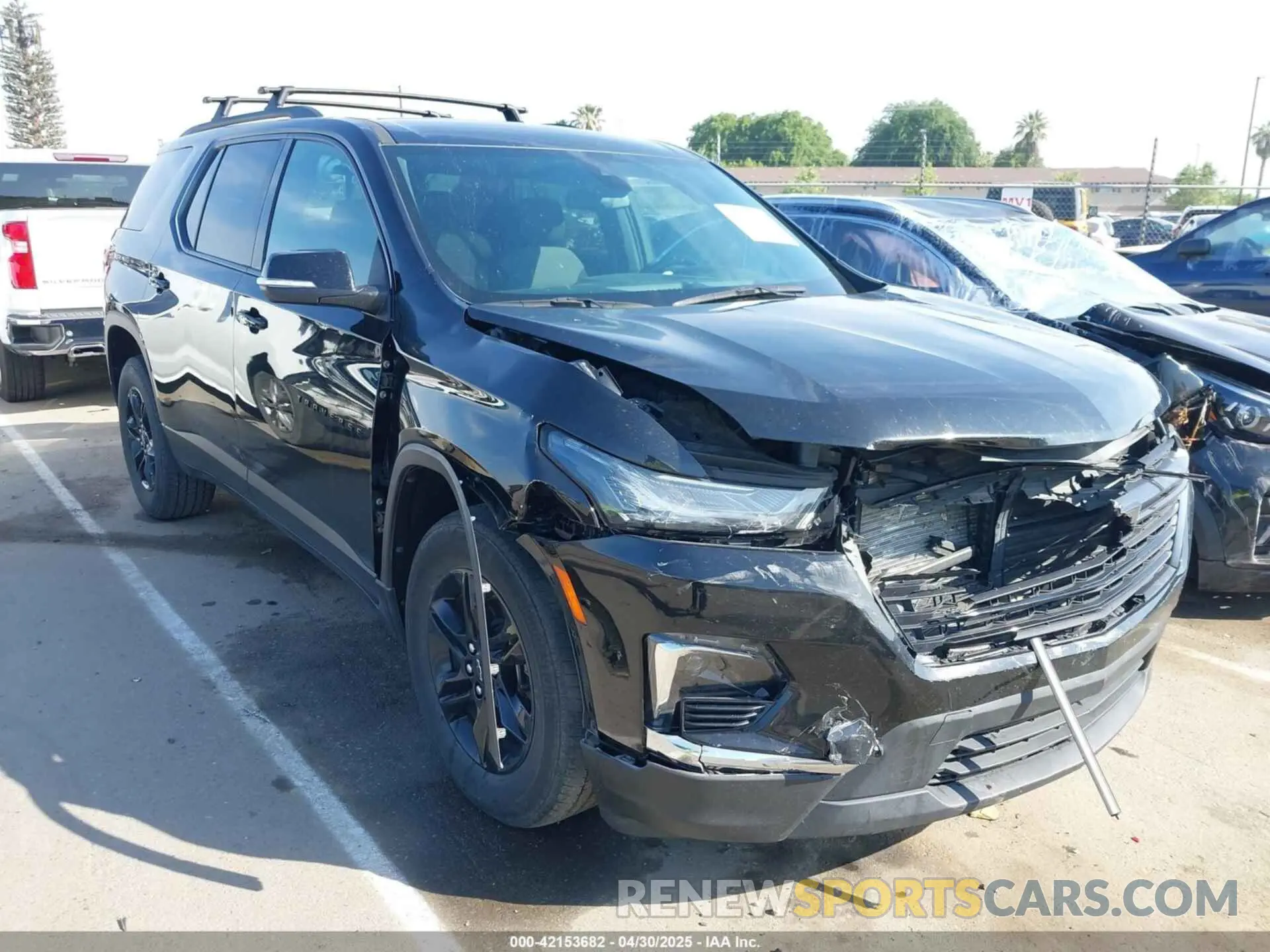 1 fotografías del automóvil dañado 1GNEVGKW9PJ296374 CHEVROLET TRAVERSE 2023