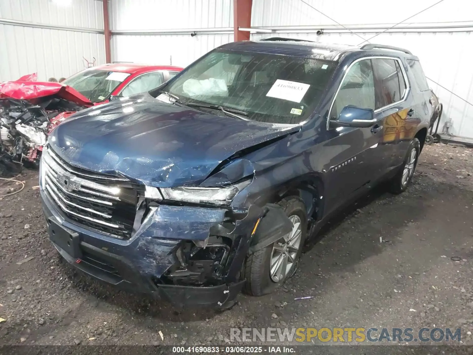 2 fotografías del automóvil dañado 1GNEVGKWXPJ136486 CHEVROLET TRAVERSE 2023