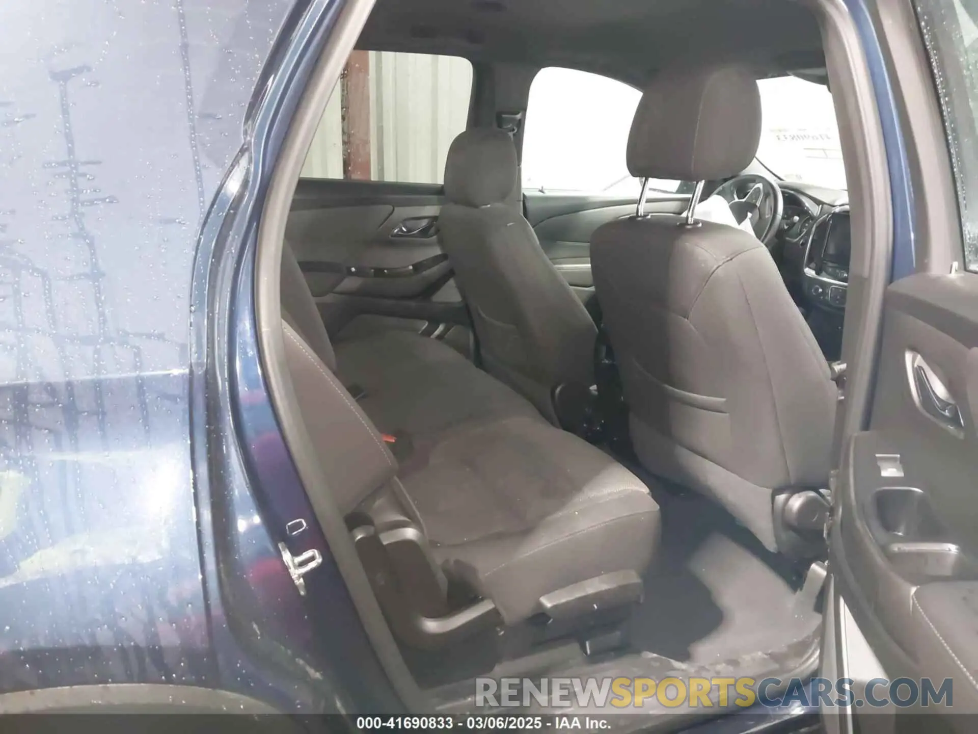 8 fotografías del automóvil dañado 1GNEVGKWXPJ136486 CHEVROLET TRAVERSE 2023