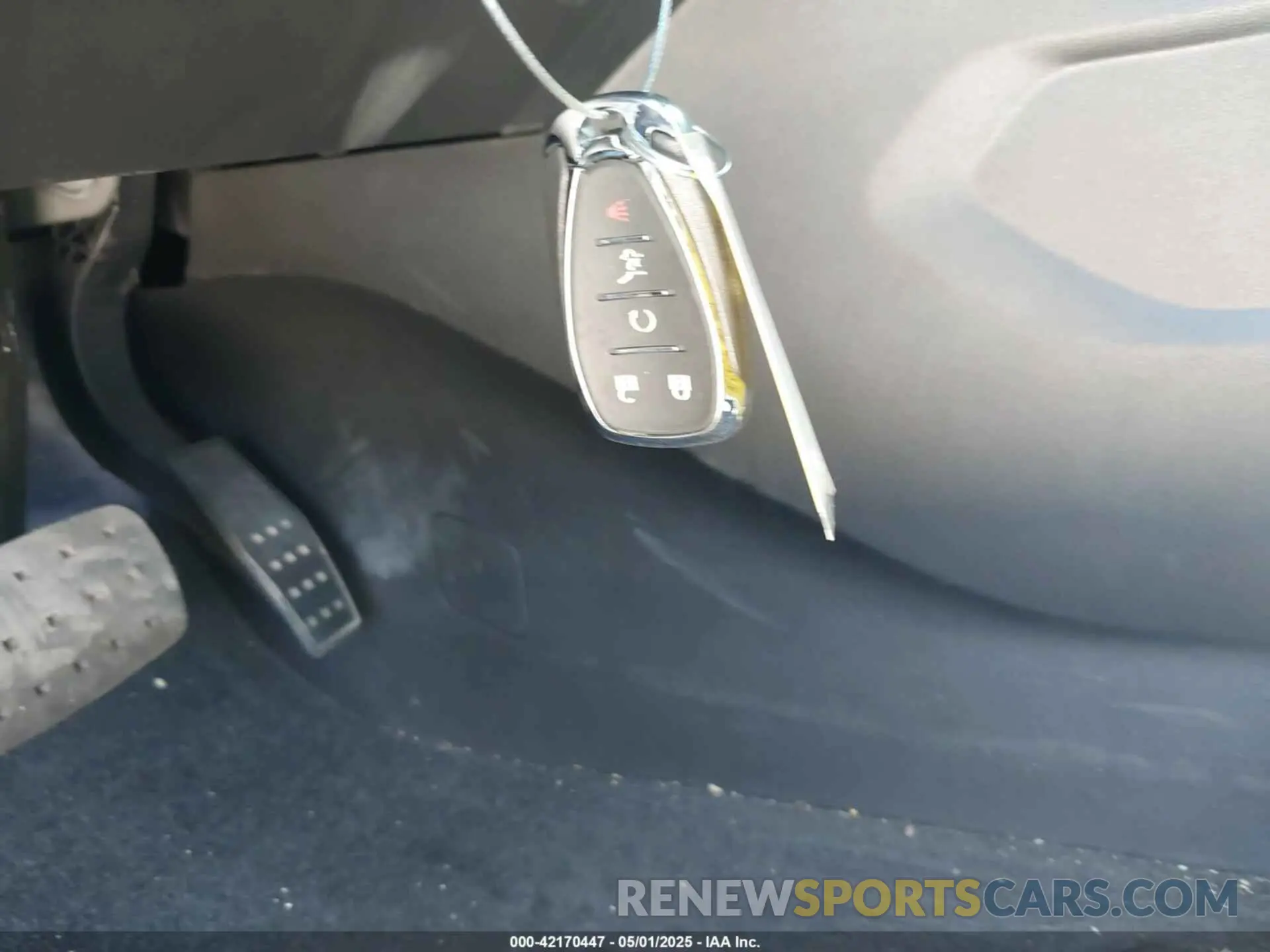 11 fotografías del automóvil dañado 1GNEVGKWXPJ274982 CHEVROLET TRAVERSE 2023