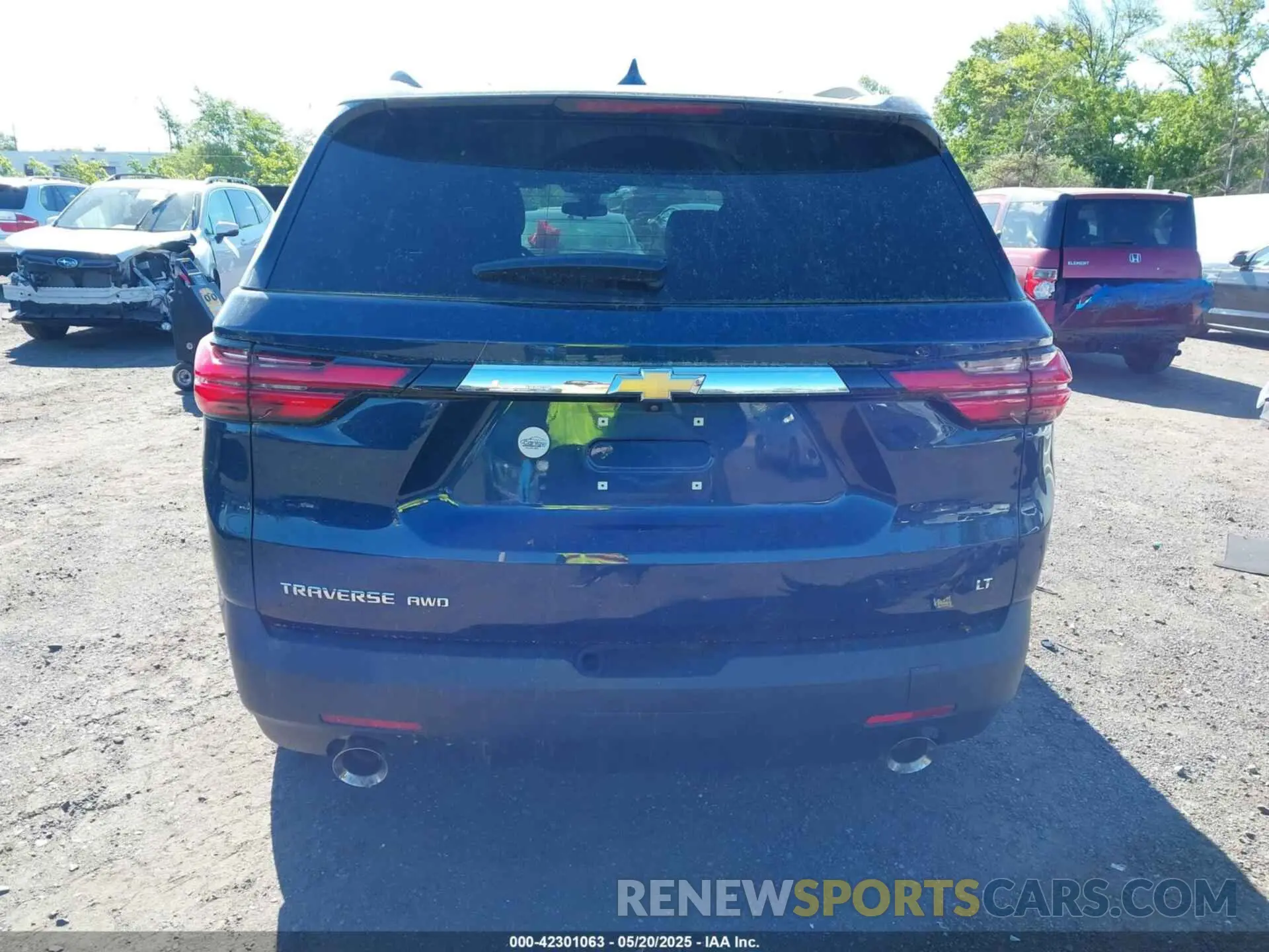 16 fotografías del automóvil dañado 1GNEVHKW1PJ232125 CHEVROLET TRAVERSE 2023