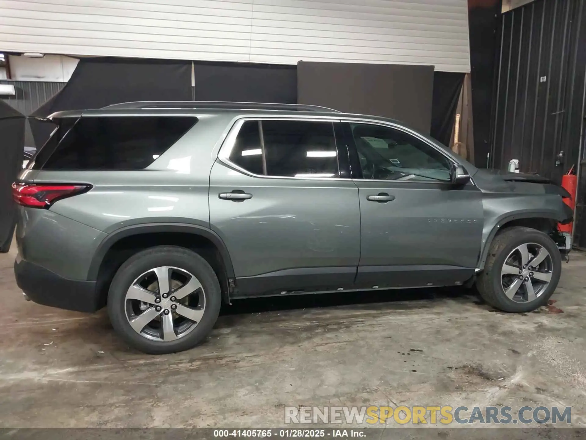 14 fotografías del automóvil dañado 1GNEVHKW2PJ174297 CHEVROLET TRAVERSE 2023