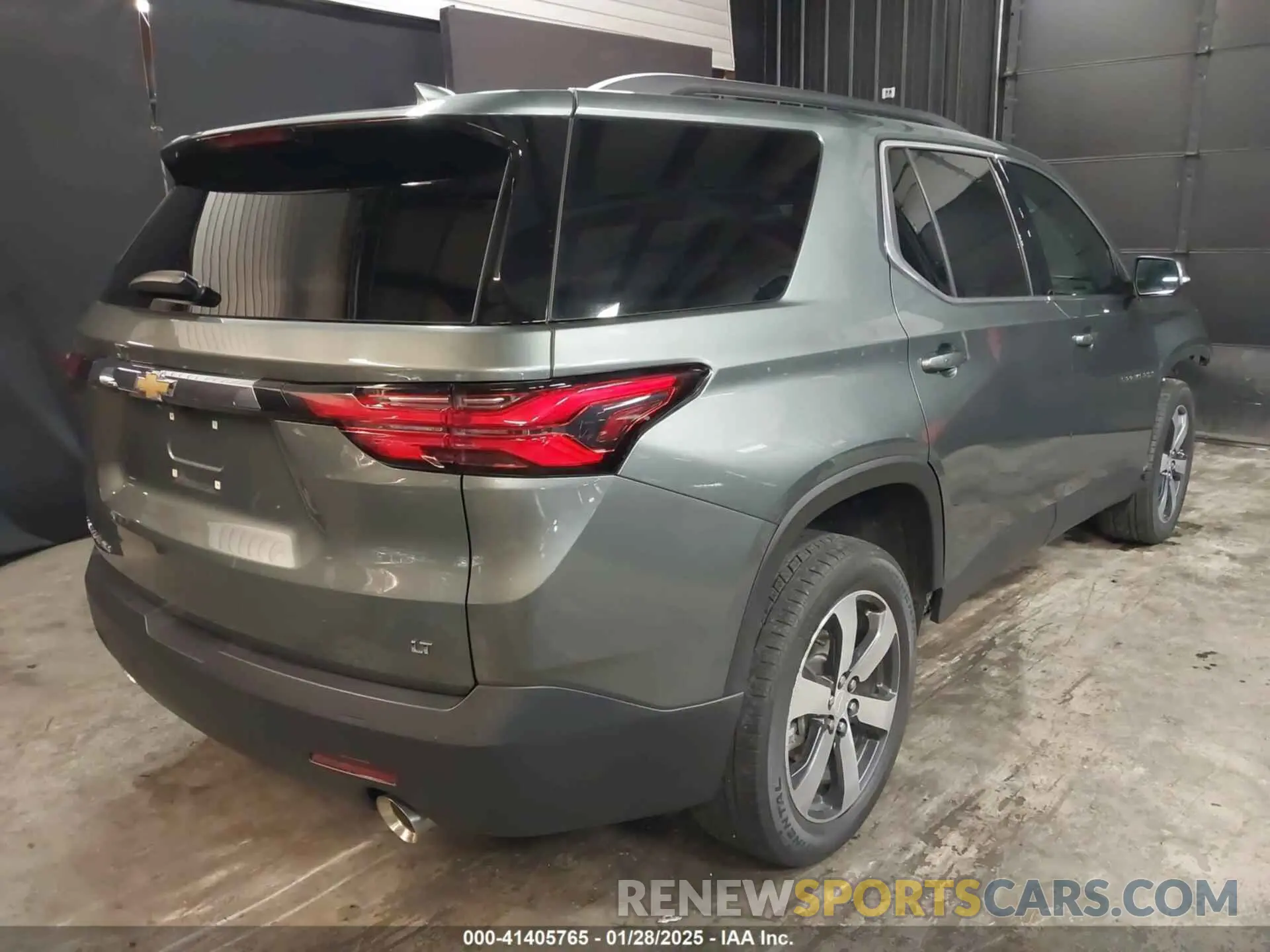 4 fotografías del automóvil dañado 1GNEVHKW2PJ174297 CHEVROLET TRAVERSE 2023
