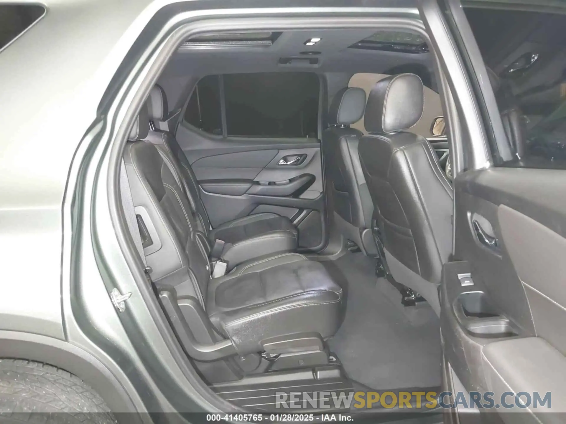 8 fotografías del automóvil dañado 1GNEVHKW2PJ174297 CHEVROLET TRAVERSE 2023