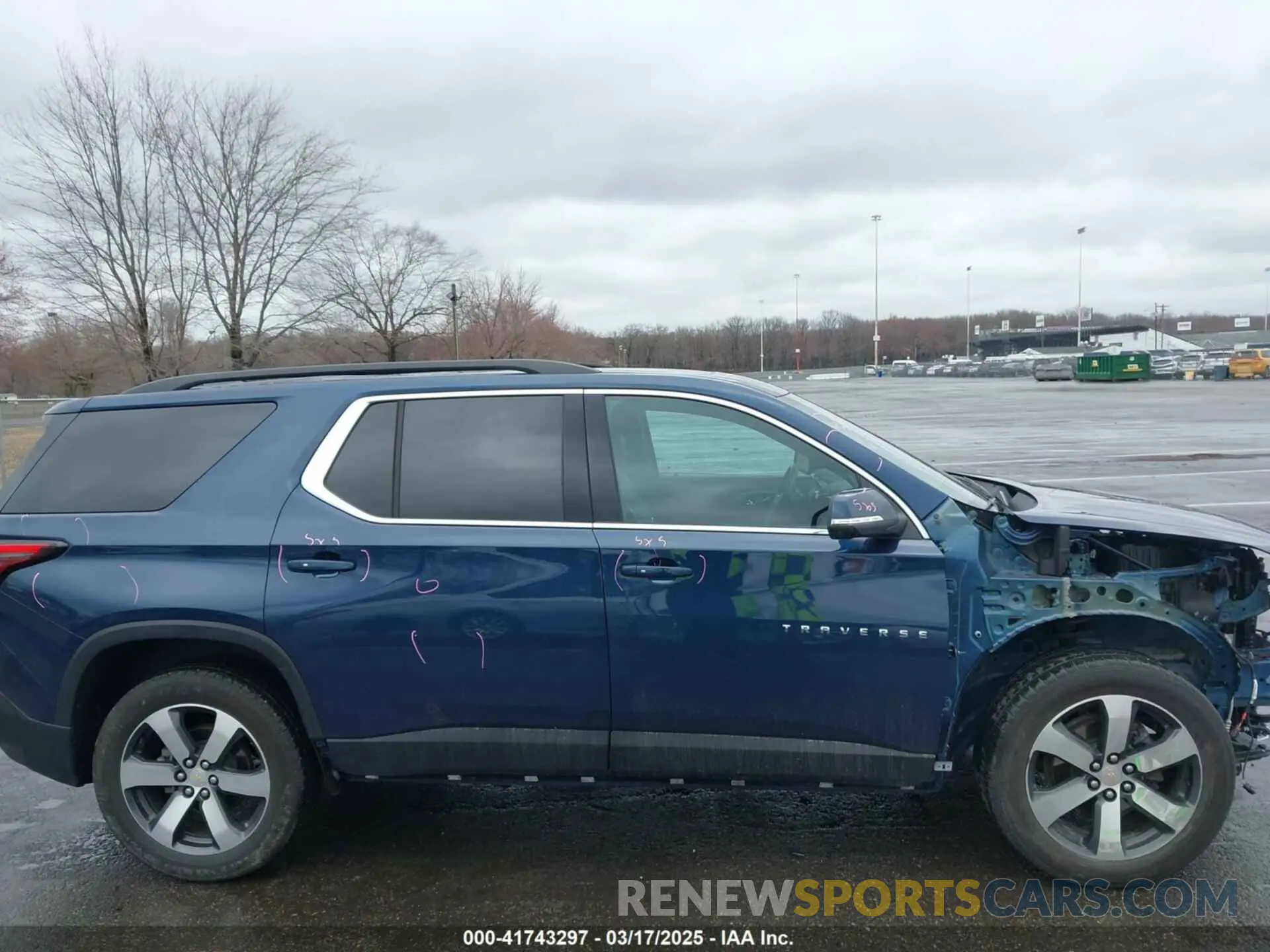 14 fotografías del automóvil dañado 1GNEVHKW8PJ288112 CHEVROLET TRAVERSE 2023