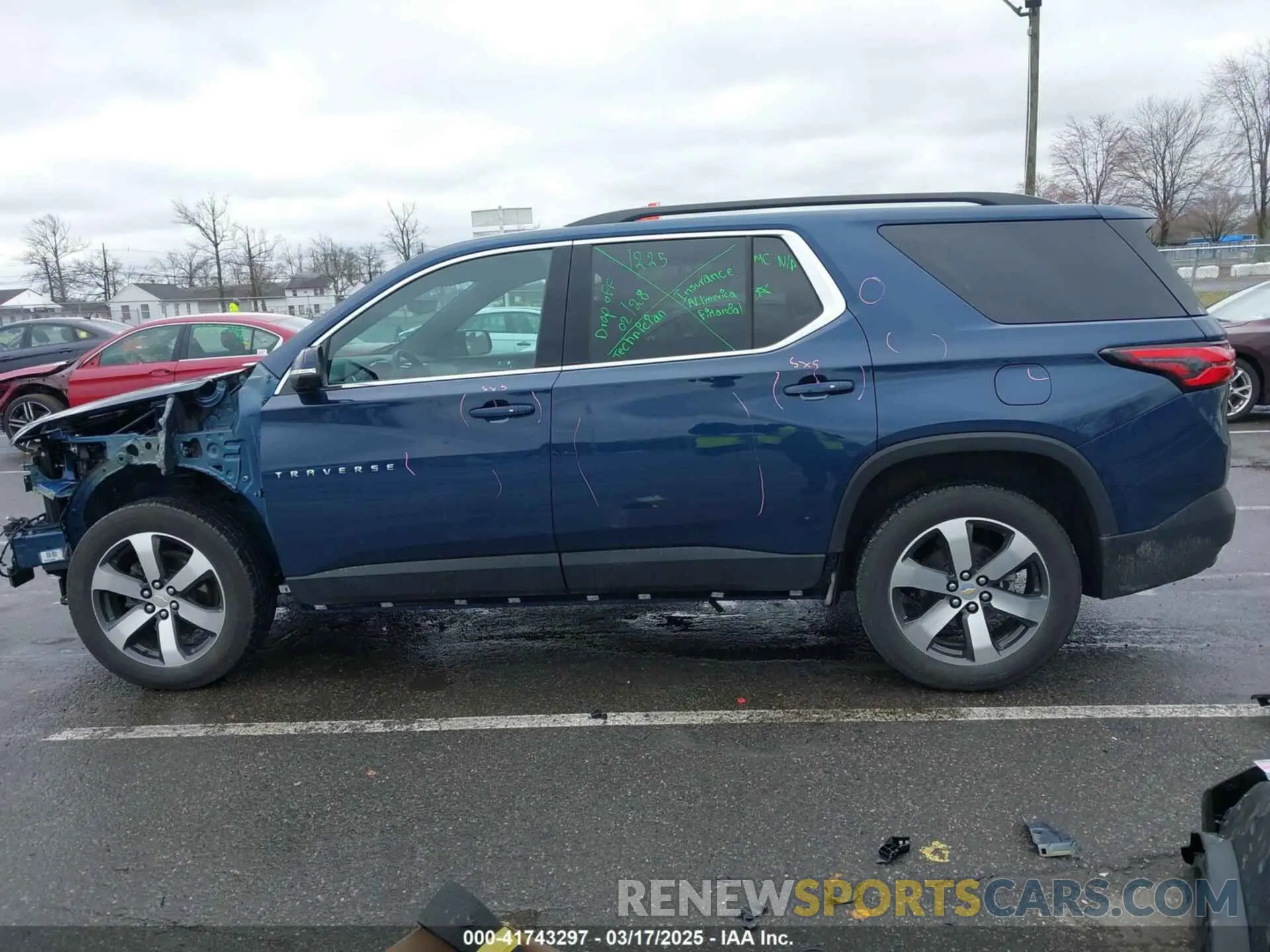 15 fotografías del automóvil dañado 1GNEVHKW8PJ288112 CHEVROLET TRAVERSE 2023