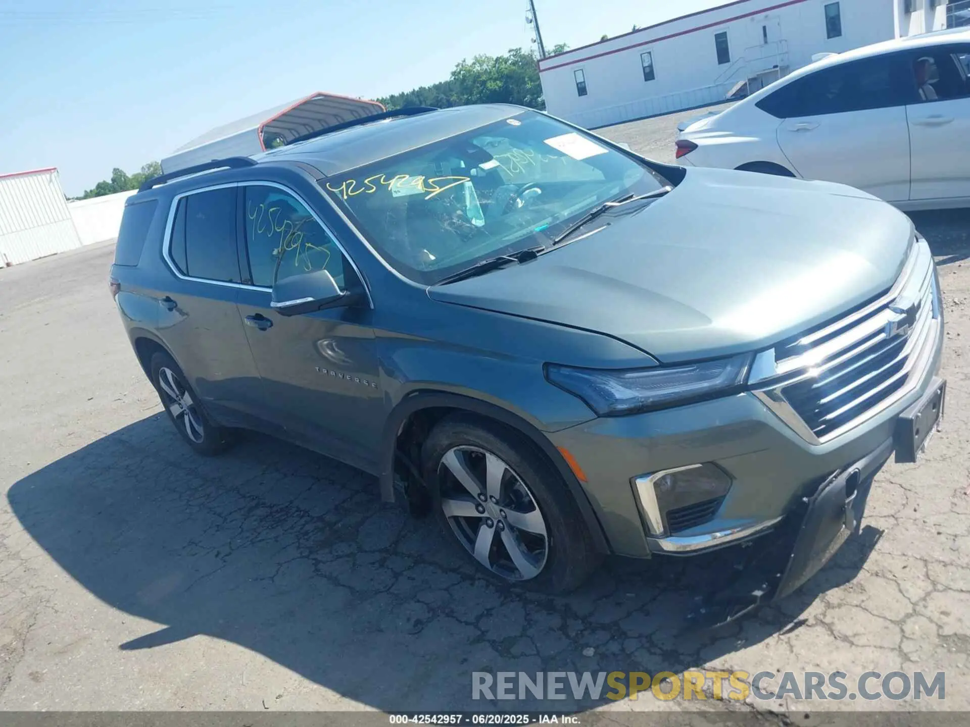 1 fotografías del automóvil dañado 1GNEVHKW9PJ230090 CHEVROLET TRAVERSE 2023