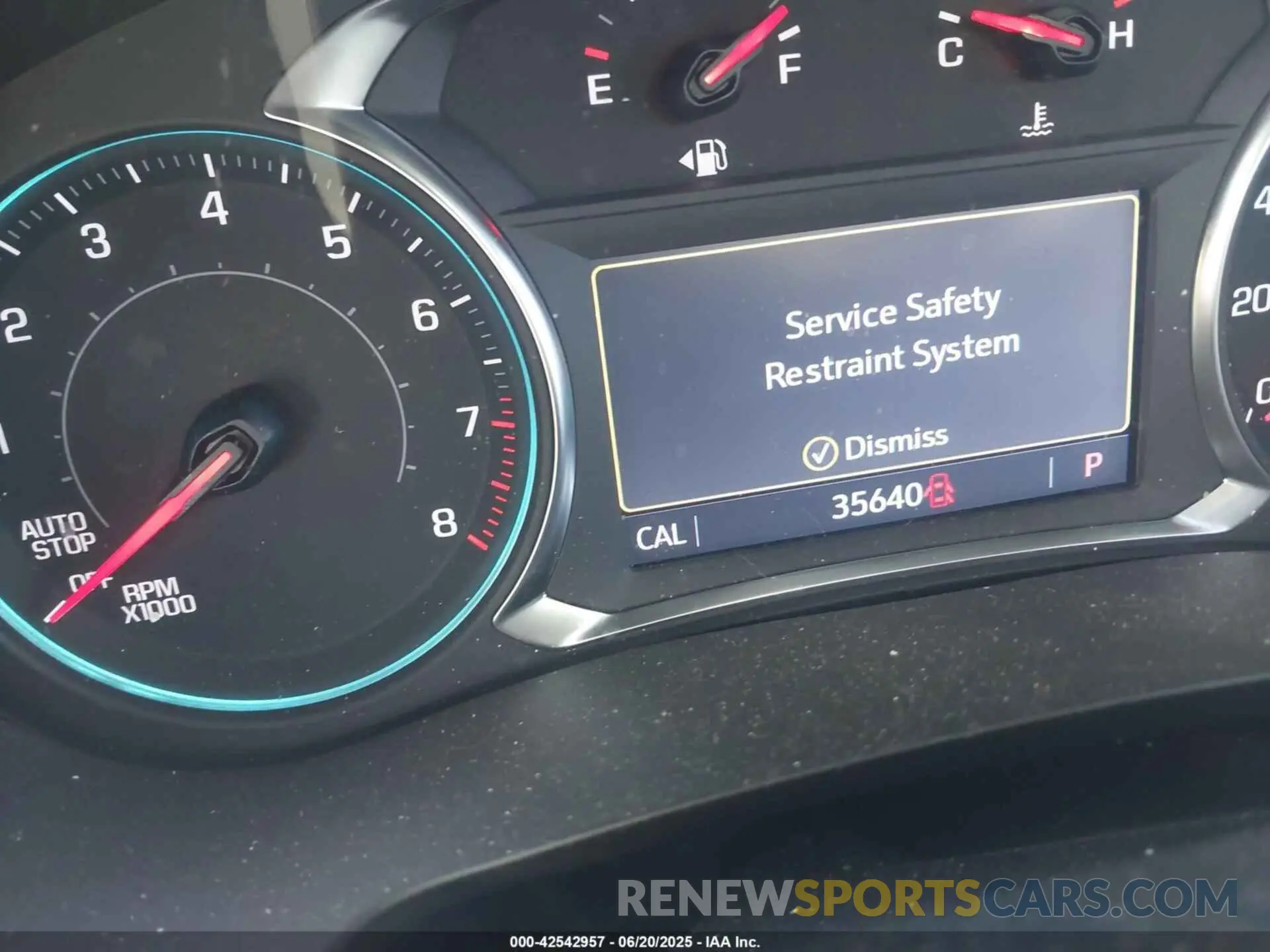 15 fotografías del automóvil dañado 1GNEVHKW9PJ230090 CHEVROLET TRAVERSE 2023