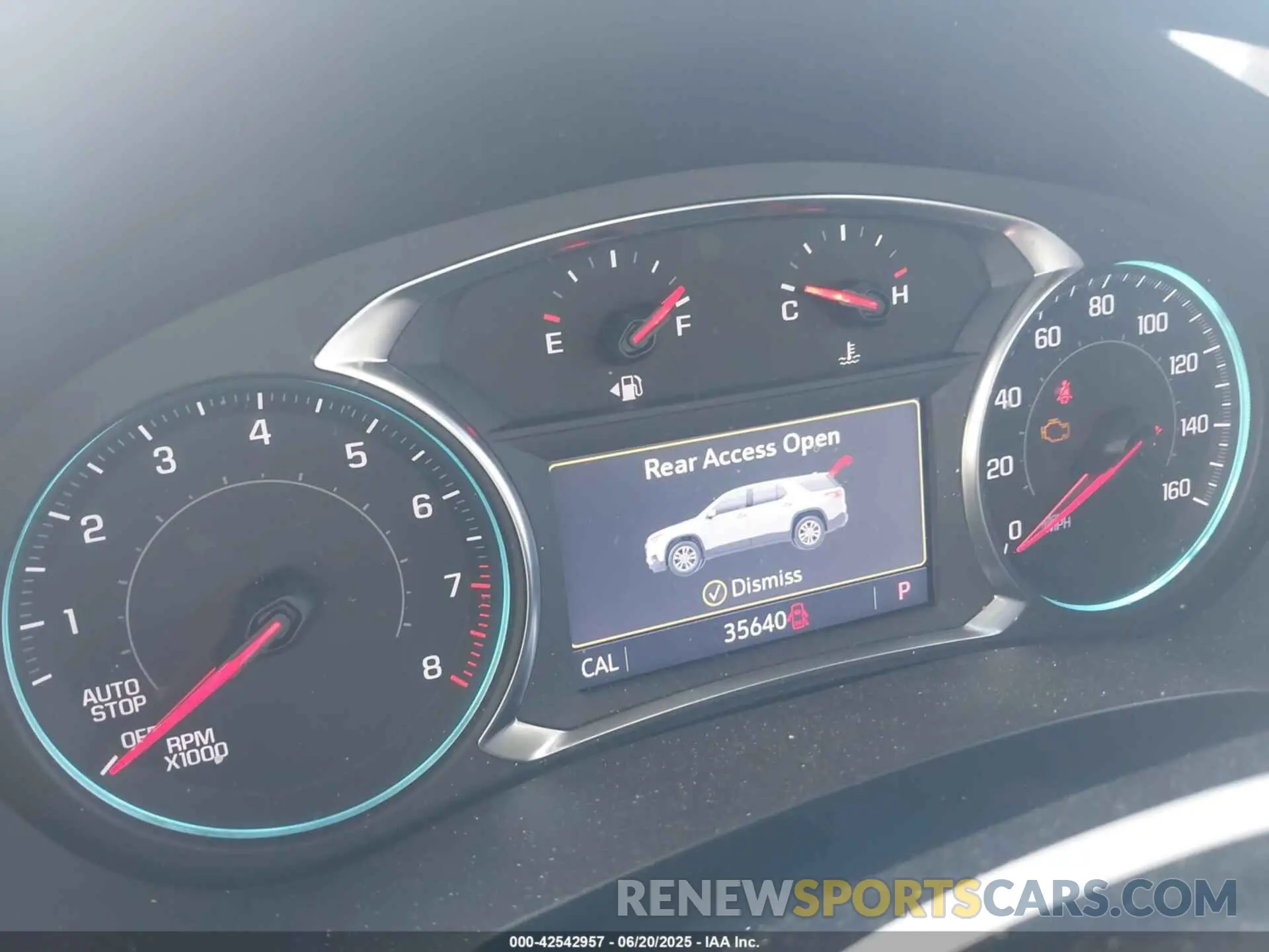 7 fotografías del automóvil dañado 1GNEVHKW9PJ230090 CHEVROLET TRAVERSE 2023