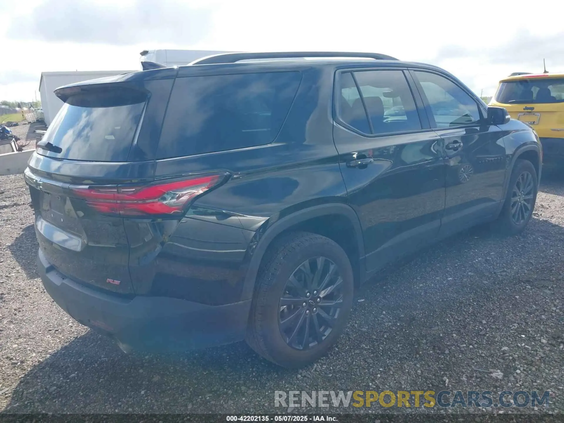 4 fotografías del automóvil dañado 1GNEVJKW0PJ119192 CHEVROLET TRAVERSE 2023
