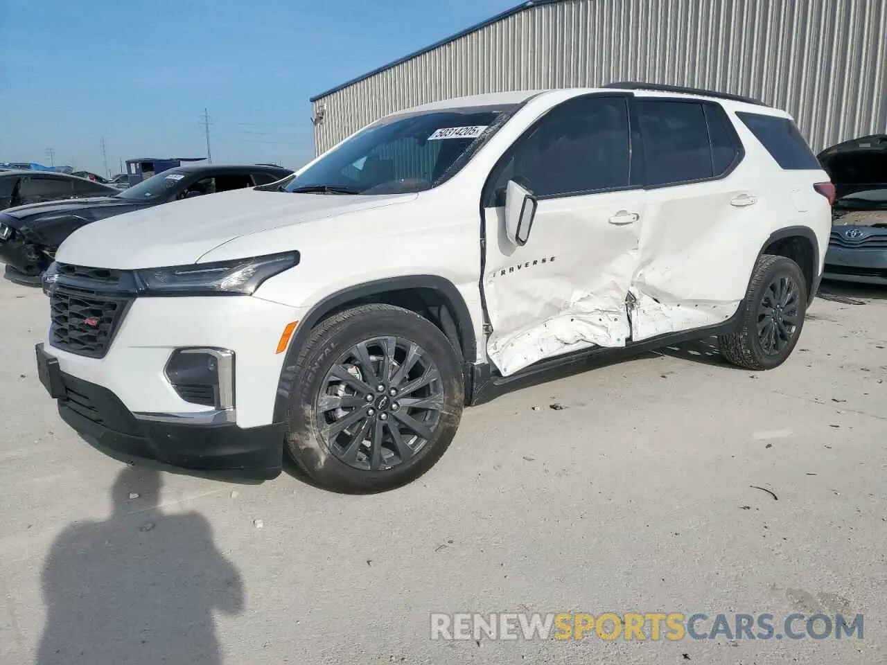 1 fotografías del automóvil dañado 1GNEVJKW5PJ292416 CHEVROLET TRAVERSE 2023