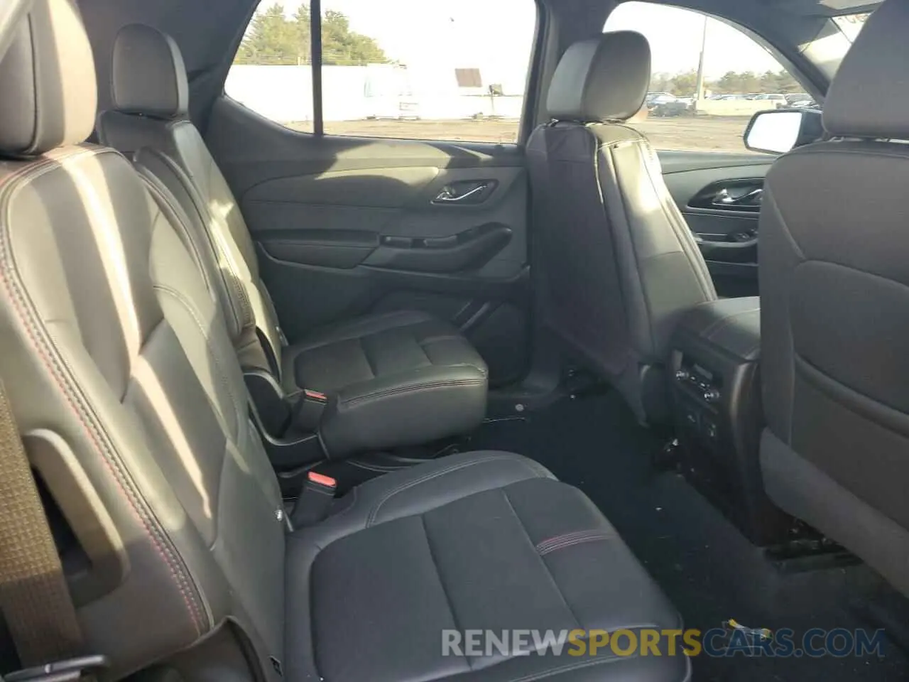 12 fotografías del automóvil dañado 1GNEVJKWXPJ251022 CHEVROLET TRAVERSE 2023