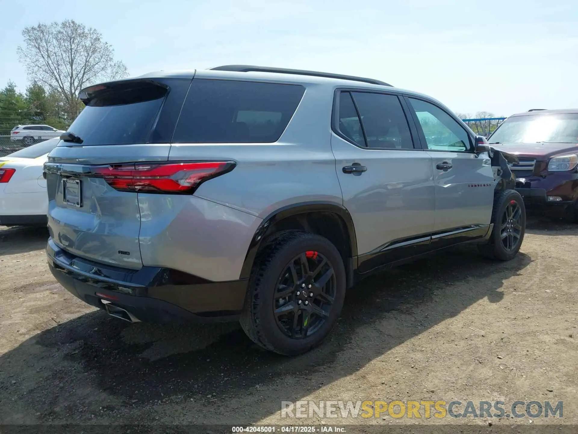 4 fotografías del automóvil dañado 1GNEVKKW1PJ290023 CHEVROLET TRAVERSE 2023