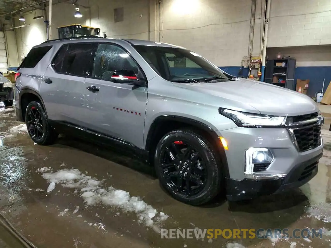 4 fotografías del automóvil dañado 1GNEVKKWXPJ324251 CHEVROLET TRAVERSE 2023