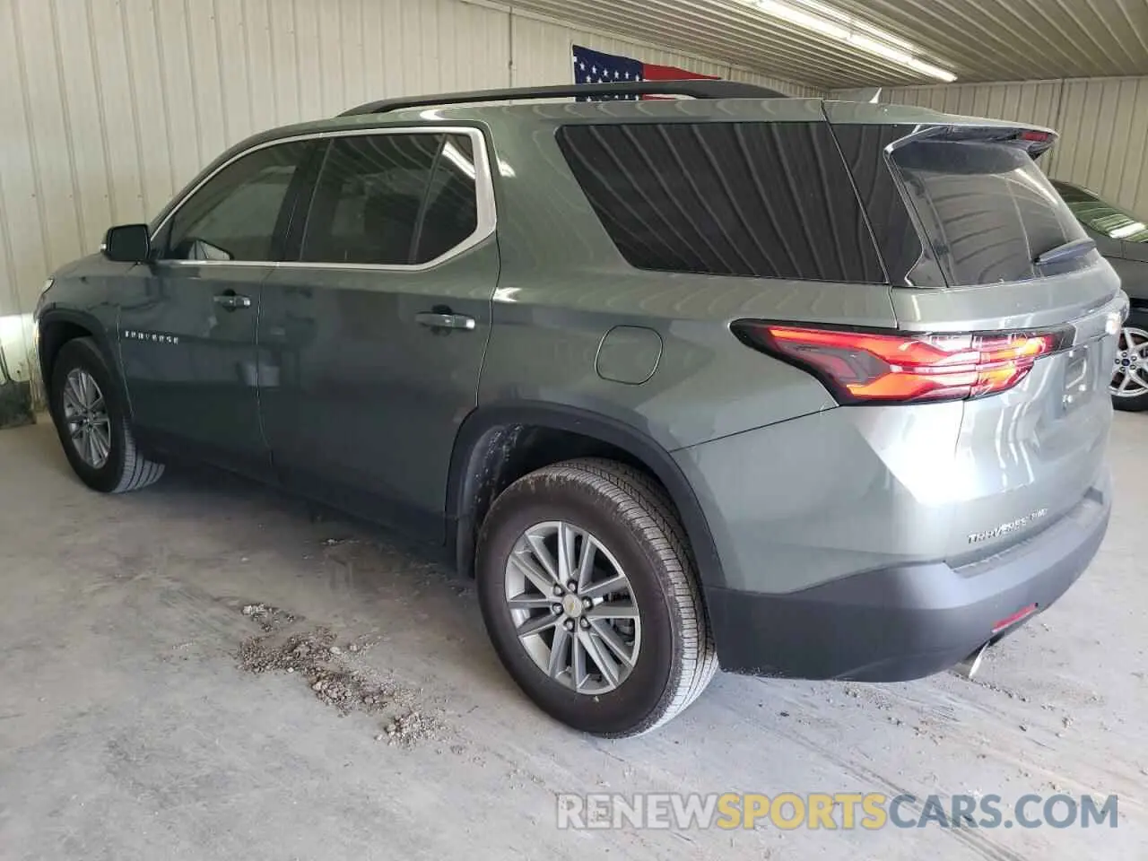 2 fotografías del automóvil dañado 1GNEVMKW9PJ250073 CHEVROLET TRAVERSE 2023