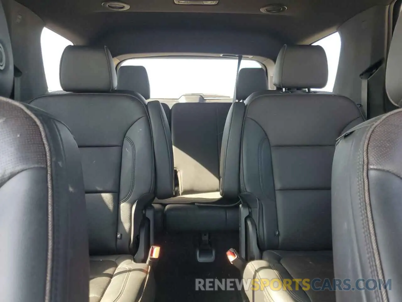 10 fotografías del automóvil dañado 1GNEVNKW3PJ180589 CHEVROLET TRAVERSE 2023
