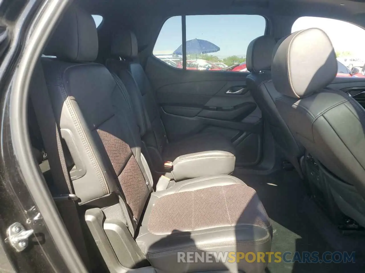 11 fotografías del automóvil dañado 1GNEVNKW3PJ180589 CHEVROLET TRAVERSE 2023