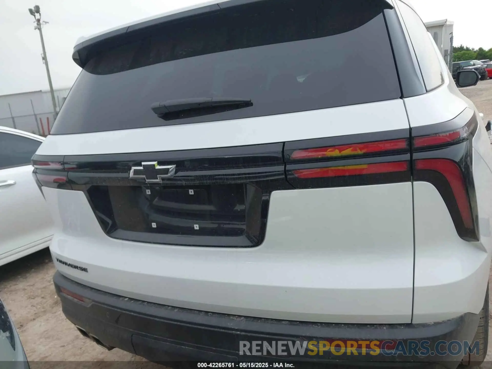 16 fotografías del automóvil dañado 1GNEREKS2RJ185108 CHEVROLET TRAVERSE 2024