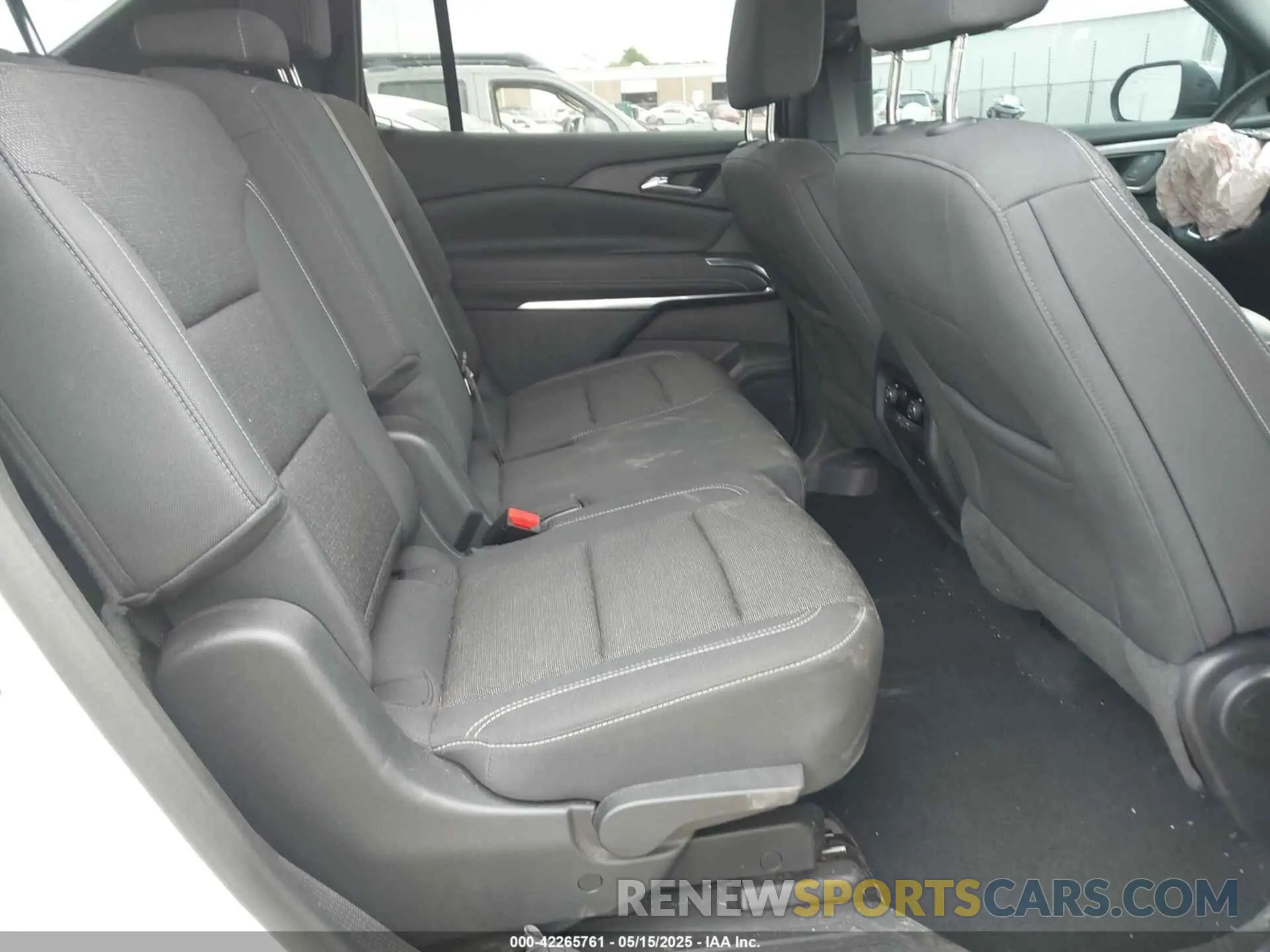 8 fotografías del automóvil dañado 1GNEREKS2RJ185108 CHEVROLET TRAVERSE 2024