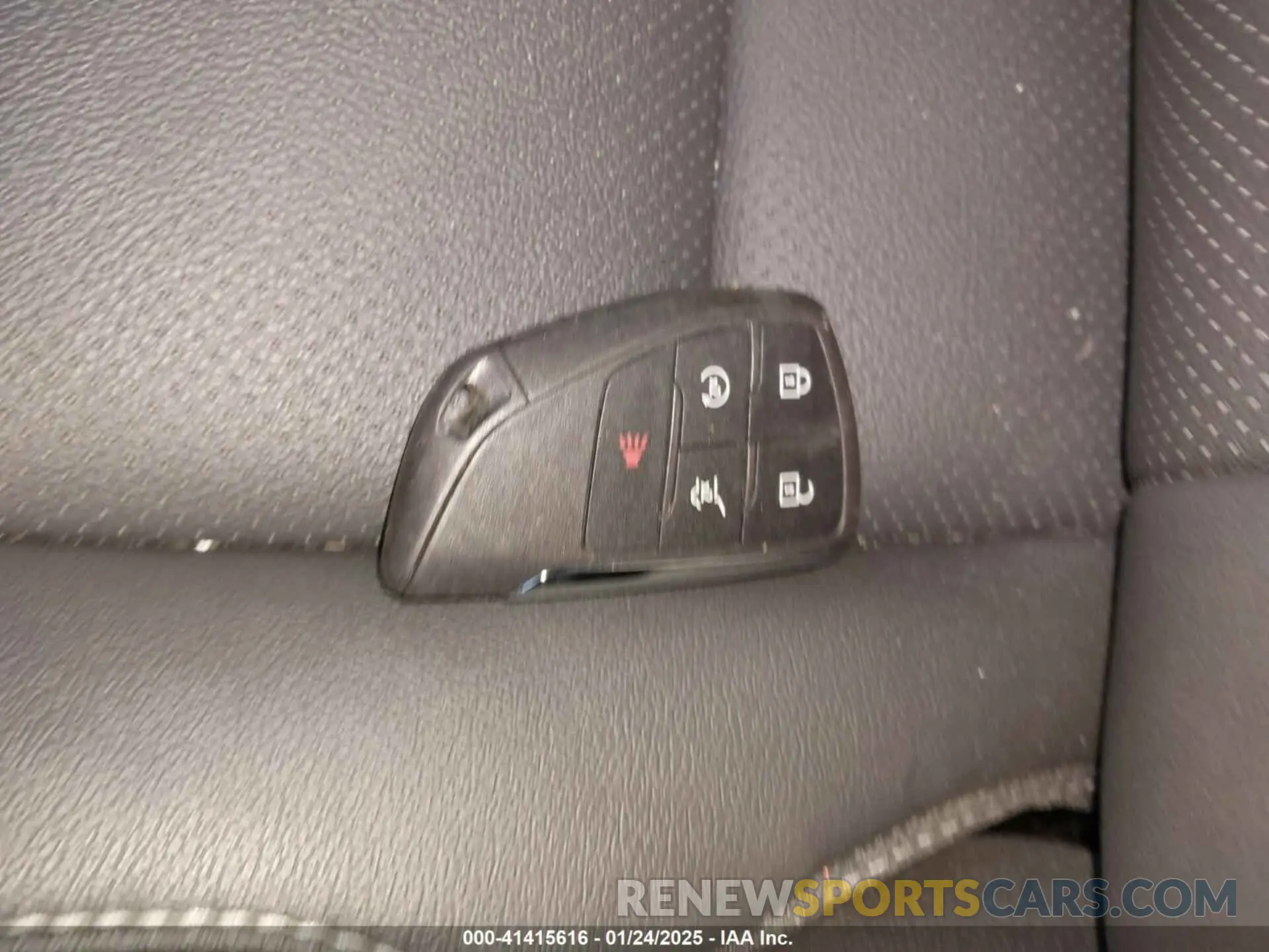 11 fotografías del automóvil dañado 1GNERGKS0RJ153334 CHEVROLET TRAVERSE 2024