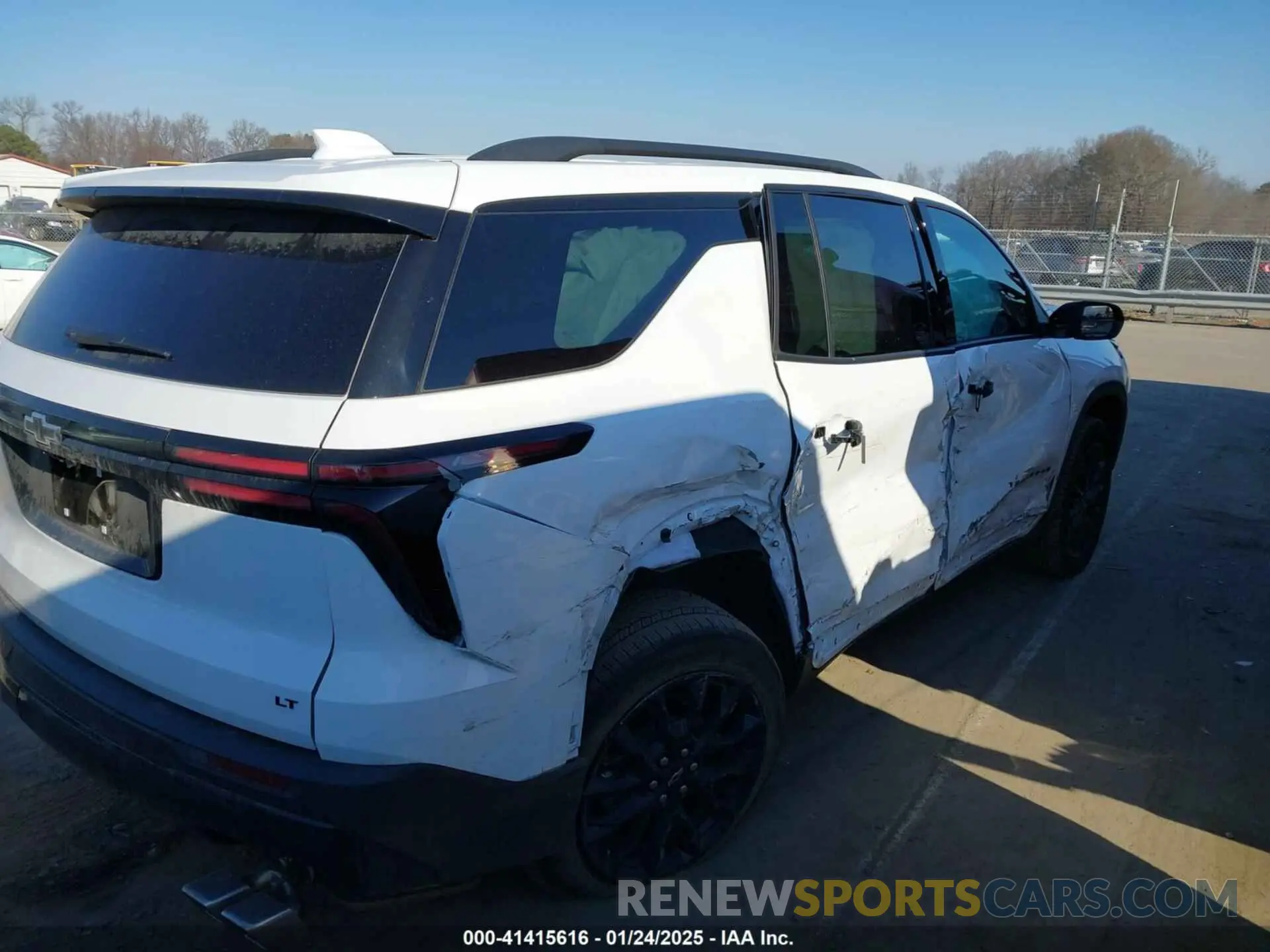 4 fotografías del automóvil dañado 1GNERGKS0RJ153334 CHEVROLET TRAVERSE 2024
