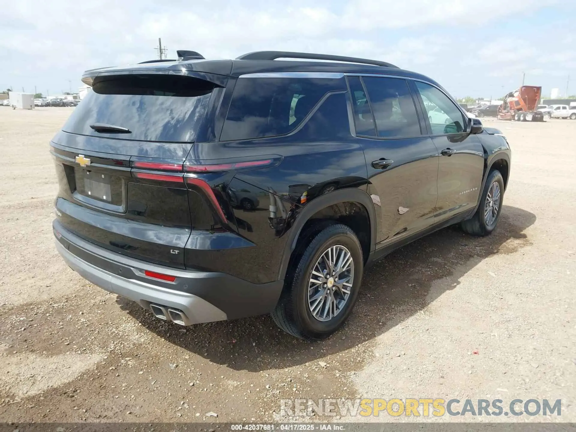 4 fotografías del automóvil dañado 1GNERGKS1RJ199710 CHEVROLET TRAVERSE 2024