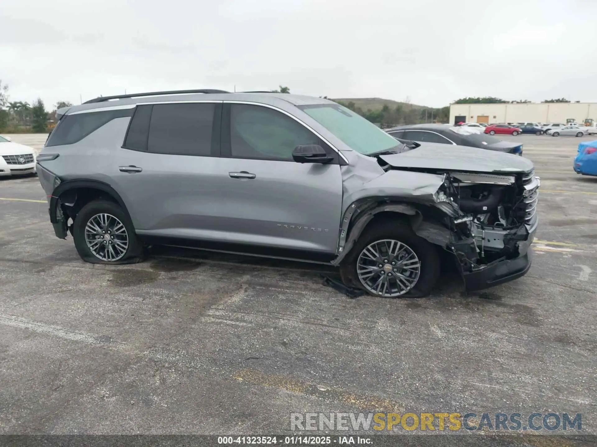 13 fotografías del automóvil dañado 1GNERGKS2RJ156560 CHEVROLET TRAVERSE 2024