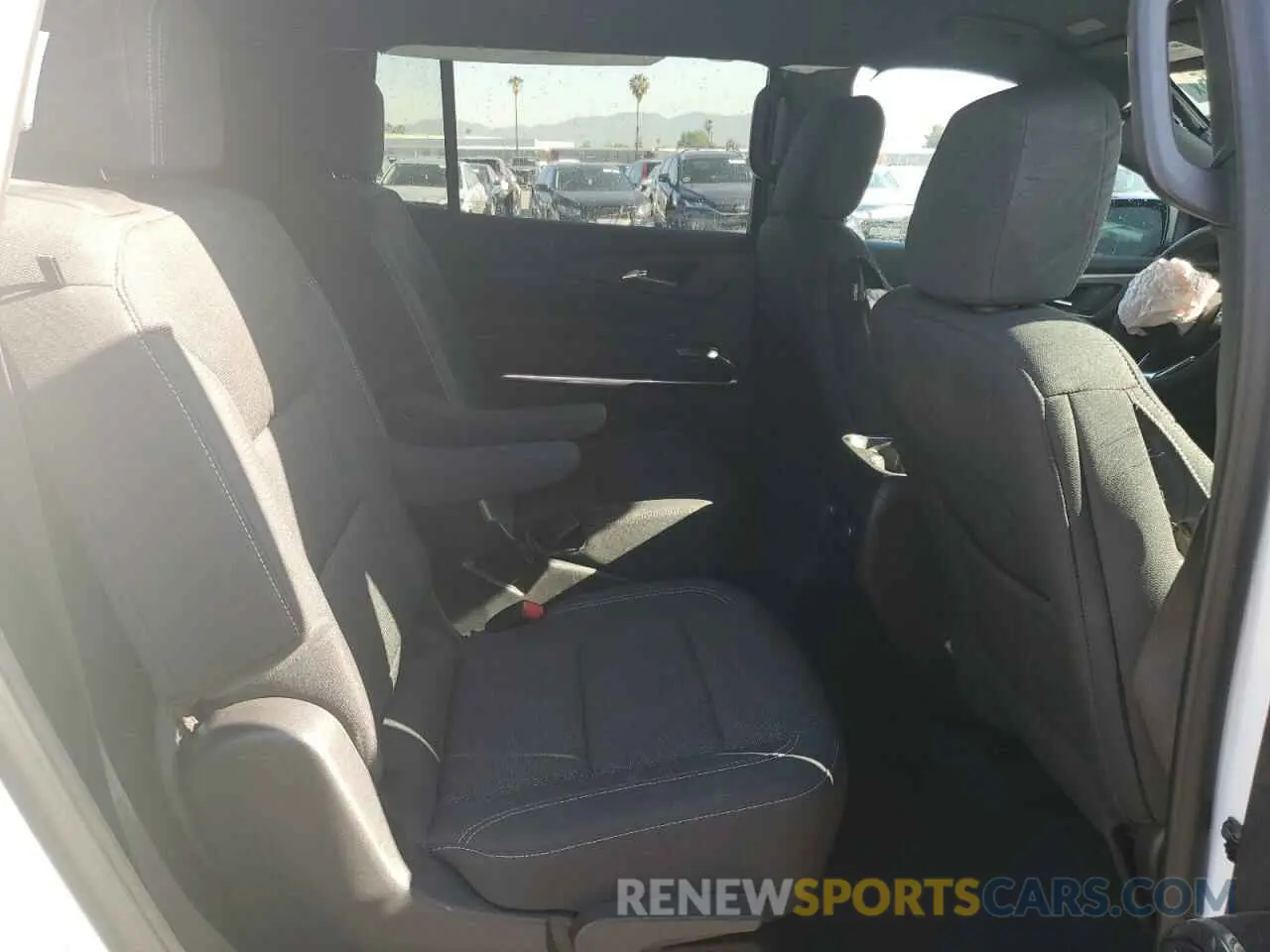 11 fotografías del automóvil dañado 1GNERGKS3RJ166059 CHEVROLET TRAVERSE 2024