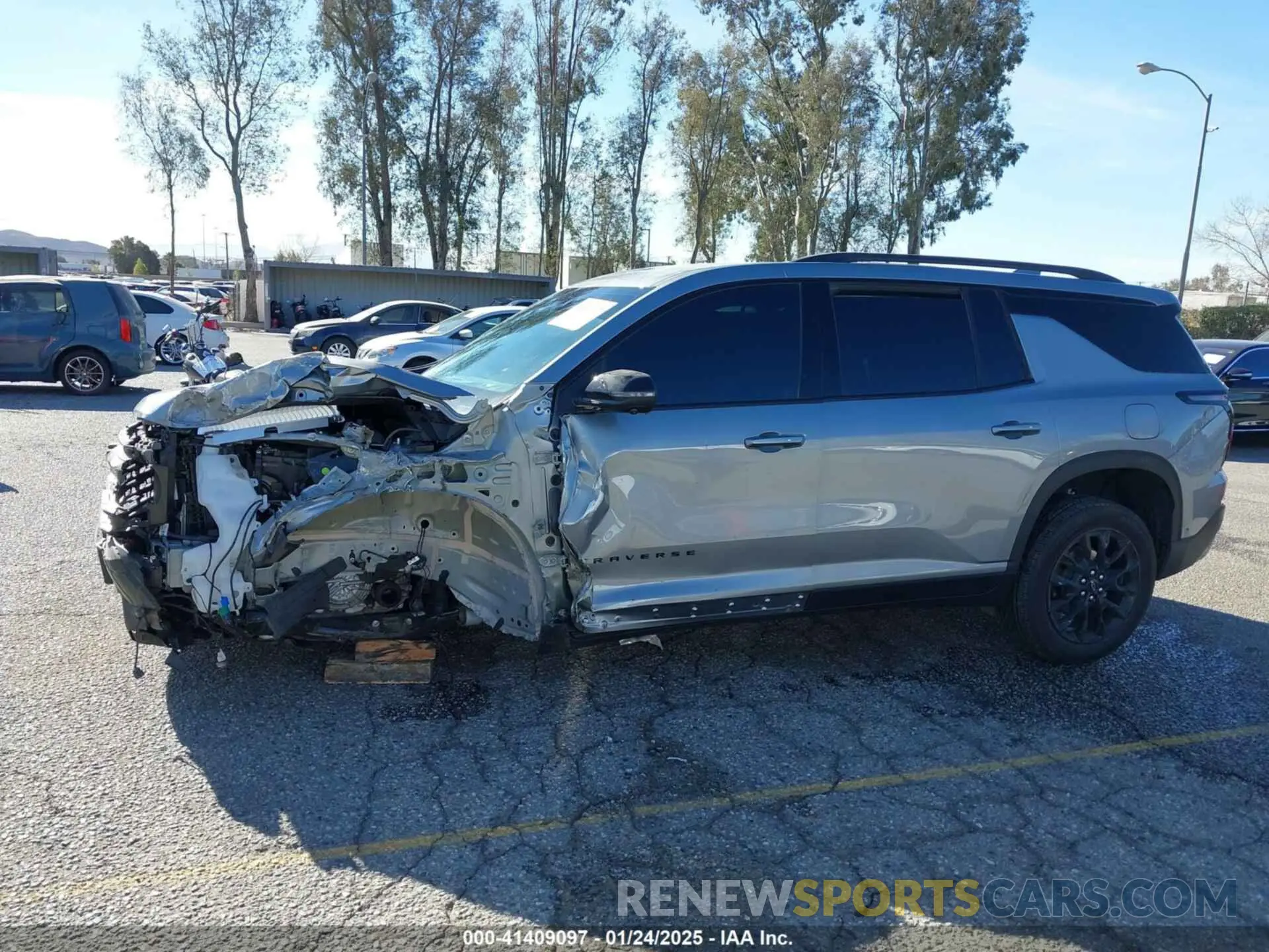 15 fotografías del automóvil dañado 1GNERGKS4RJ143731 CHEVROLET TRAVERSE 2024