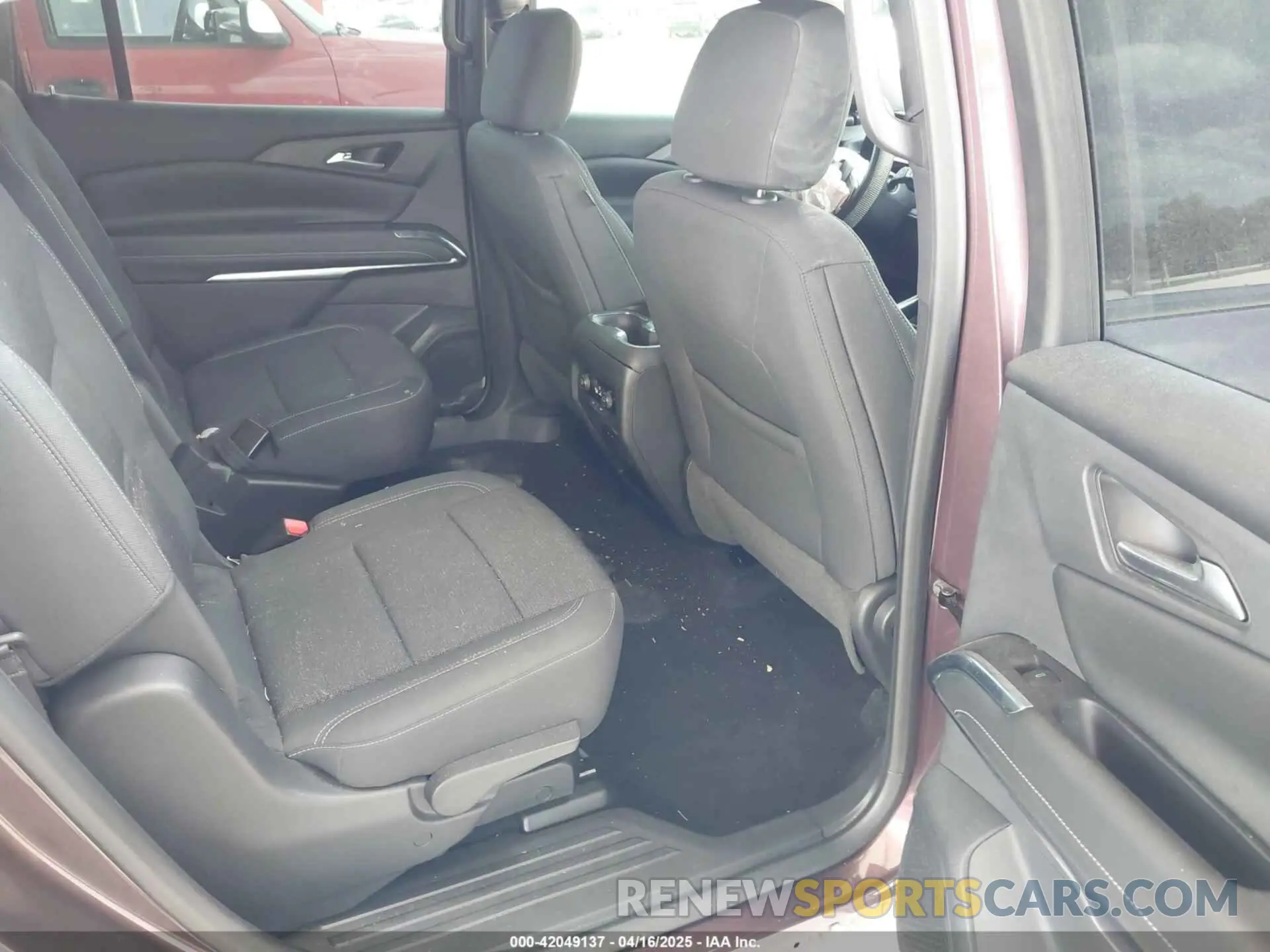 8 fotografías del automóvil dañado 1GNERGKS7RJ143173 CHEVROLET TRAVERSE 2024