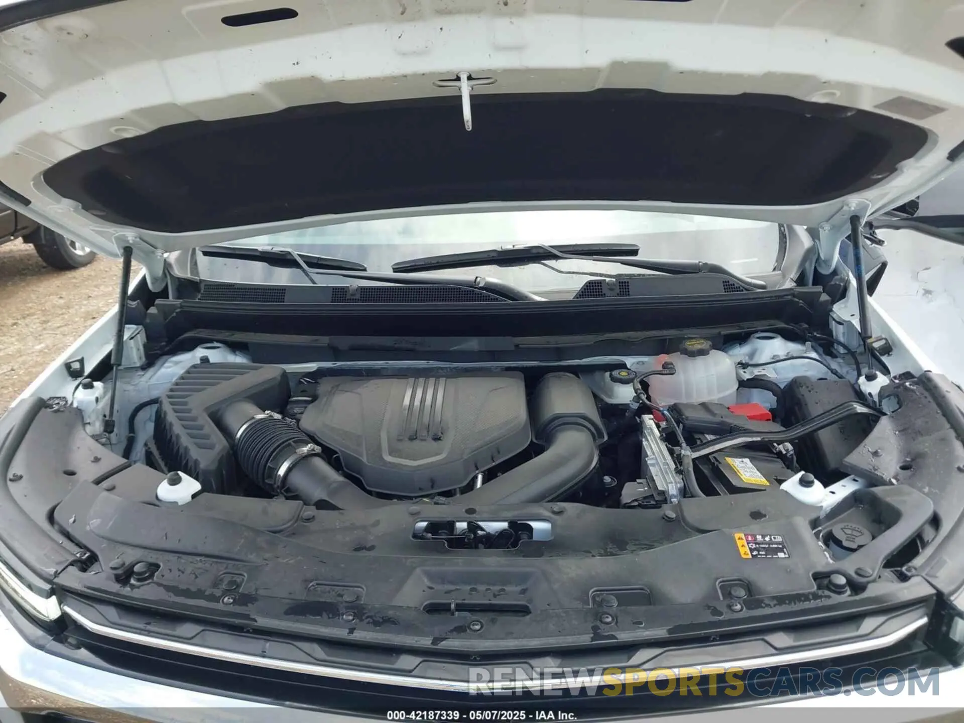 10 fotografías del automóvil dañado 1GNERGKS7RJ215585 CHEVROLET TRAVERSE 2024
