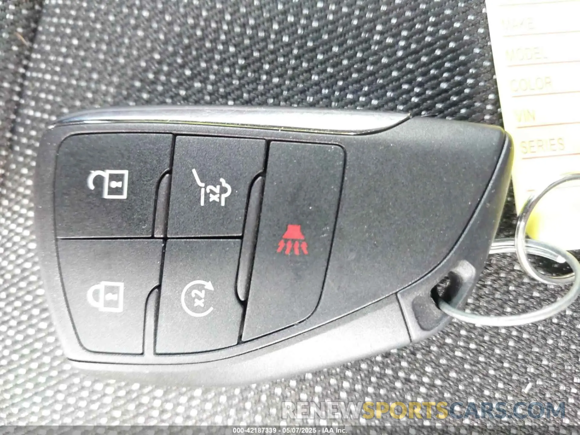 11 fotografías del automóvil dañado 1GNERGKS7RJ215585 CHEVROLET TRAVERSE 2024