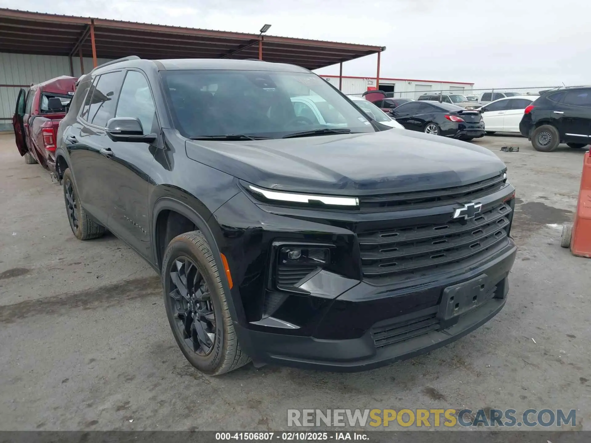 14 fotografías del automóvil dañado 1GNERGKS8RJ165621 CHEVROLET TRAVERSE 2024