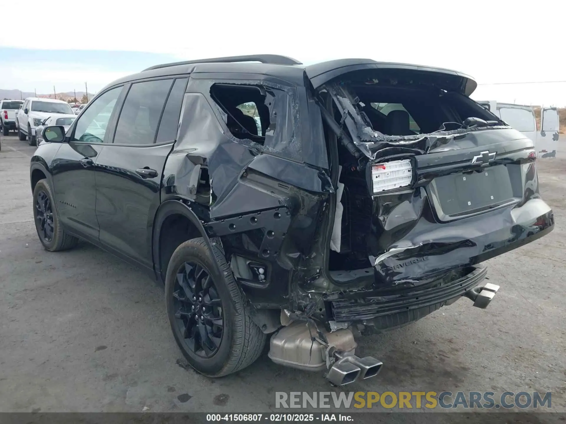 15 fotografías del automóvil dañado 1GNERGKS8RJ165621 CHEVROLET TRAVERSE 2024