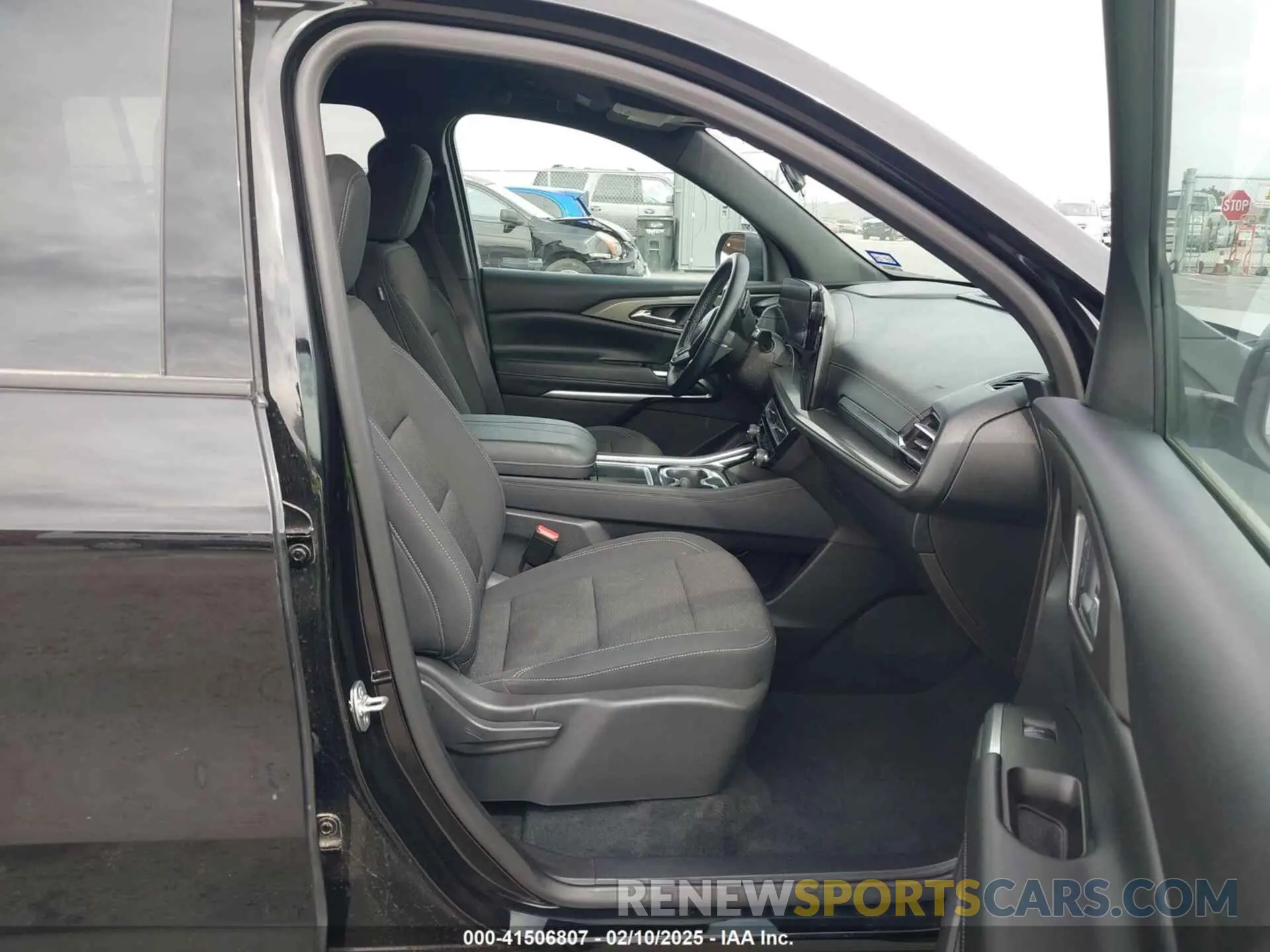 5 fotografías del automóvil dañado 1GNERGKS8RJ165621 CHEVROLET TRAVERSE 2024