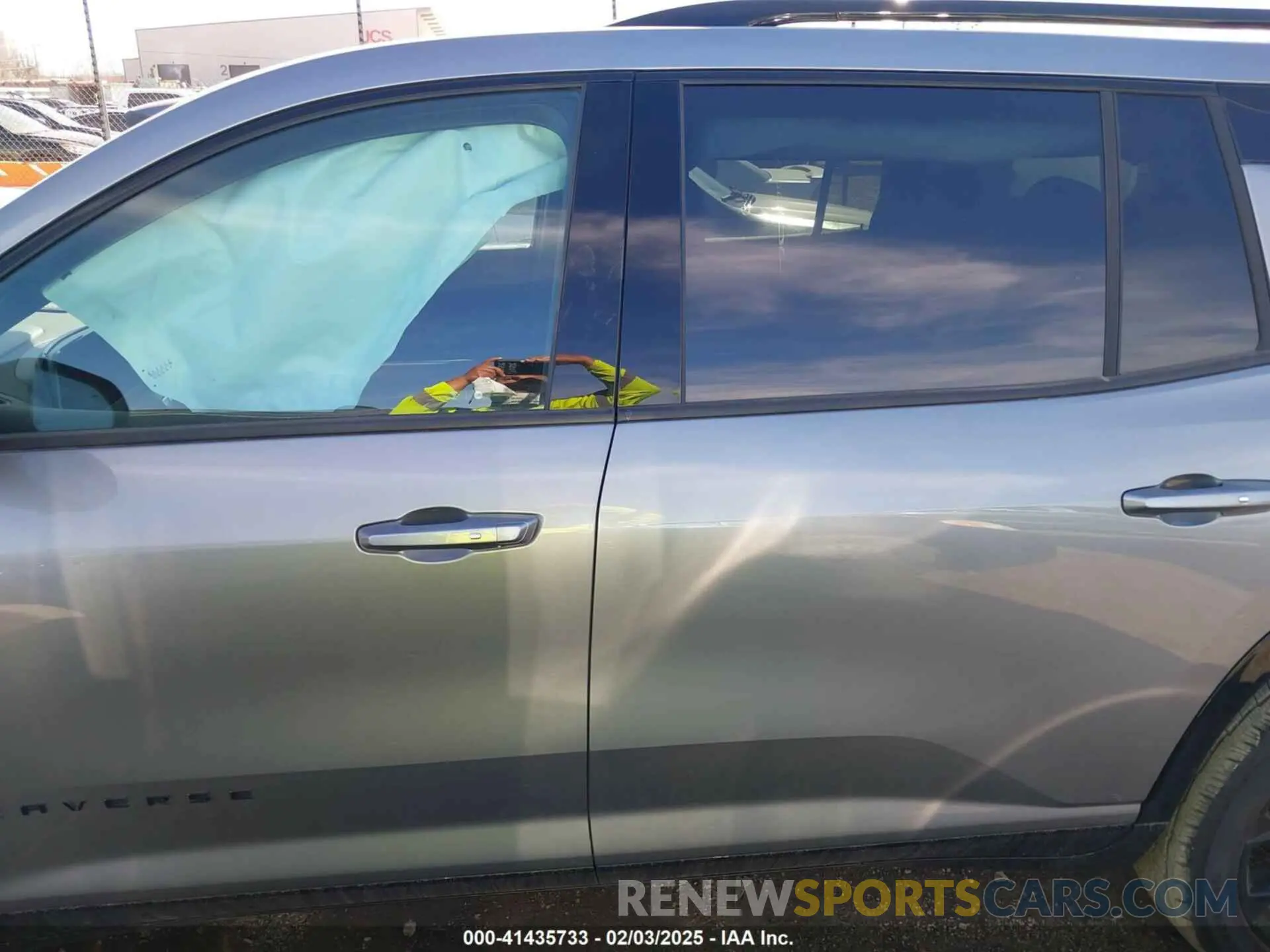 15 fotografías del automóvil dañado 1GNERLKS7RJ245971 CHEVROLET TRAVERSE 2024