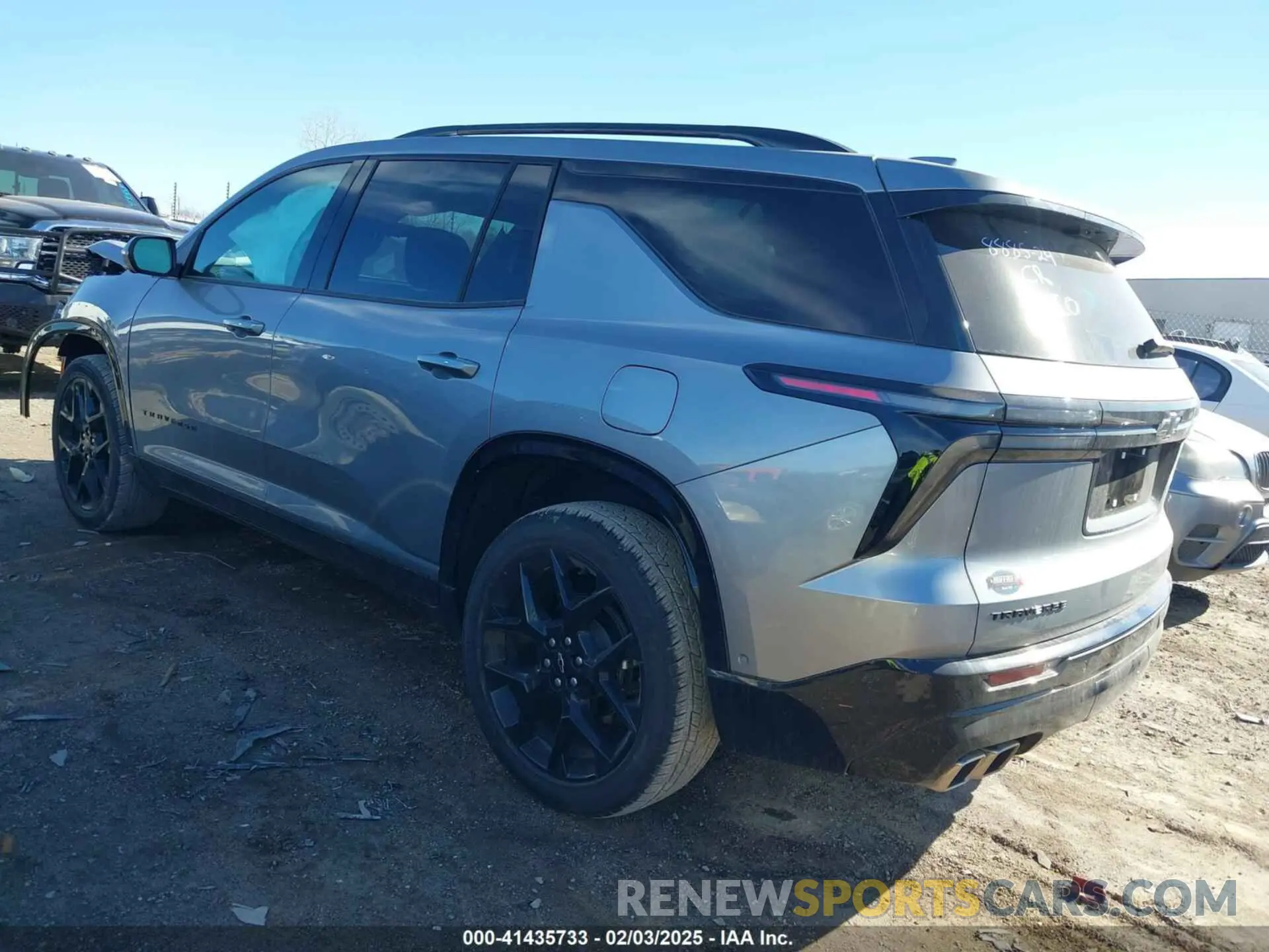 3 fotografías del automóvil dañado 1GNERLKS7RJ245971 CHEVROLET TRAVERSE 2024