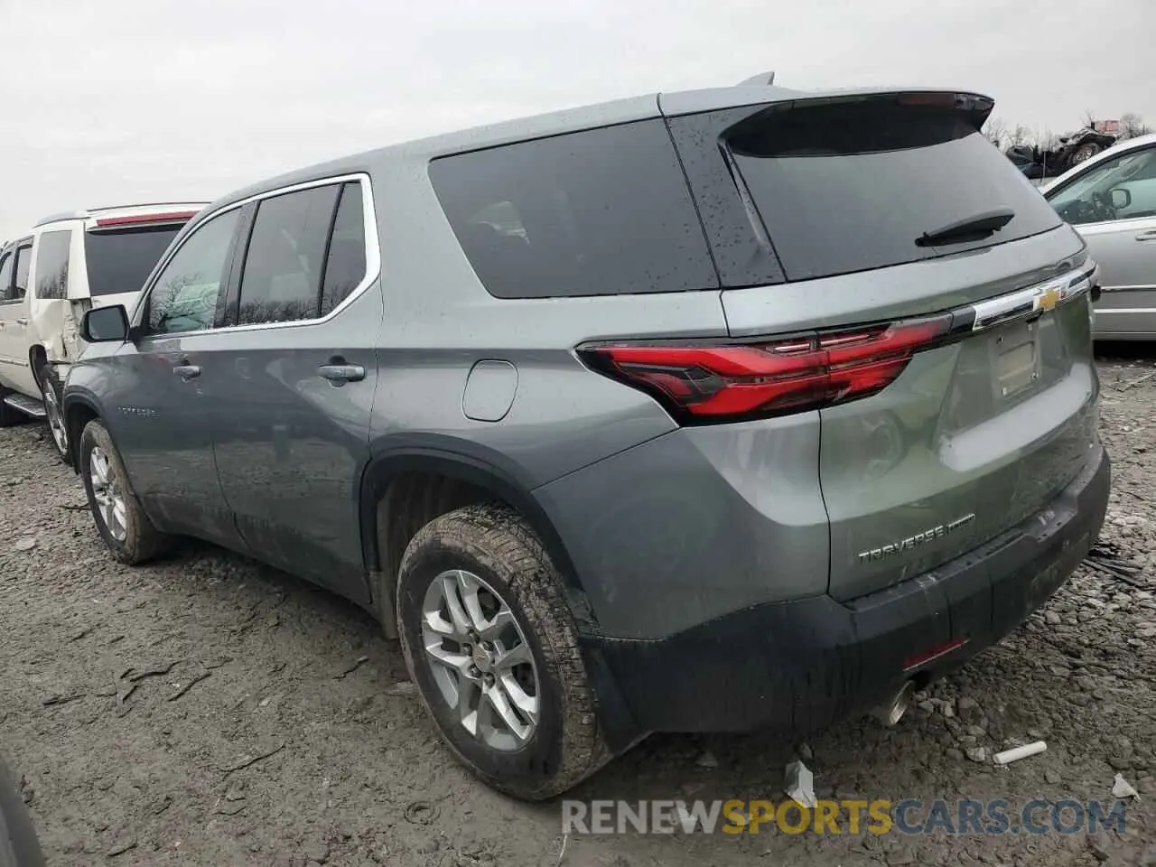 2 fotografías del automóvil dañado 1GNESTKW7RJ139060 CHEVROLET TRAVERSE 2024