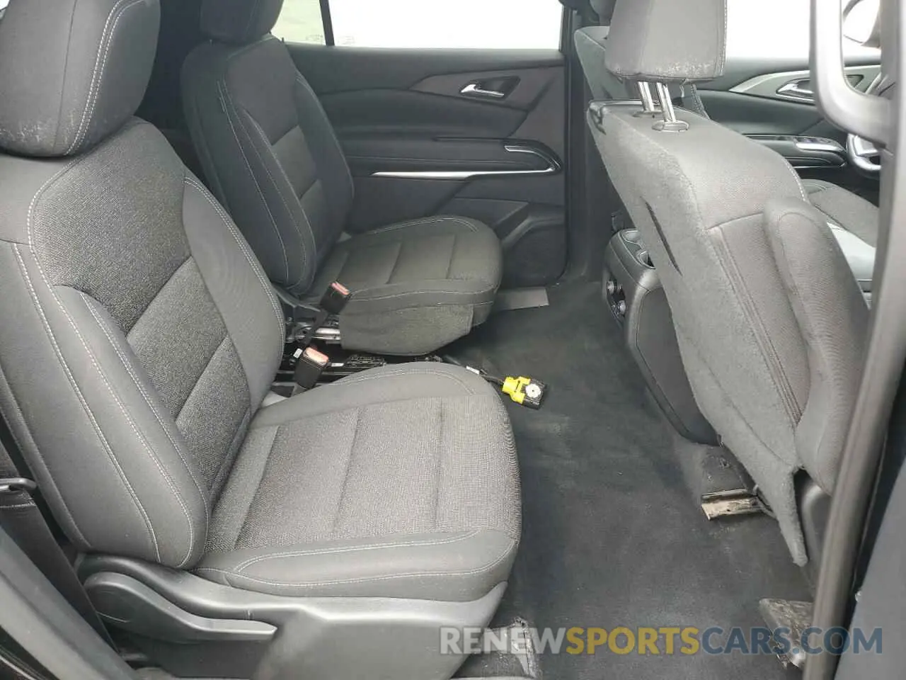 11 fotografías del automóvil dañado 1GNEVGKS3RJ176277 CHEVROLET TRAVERSE 2024